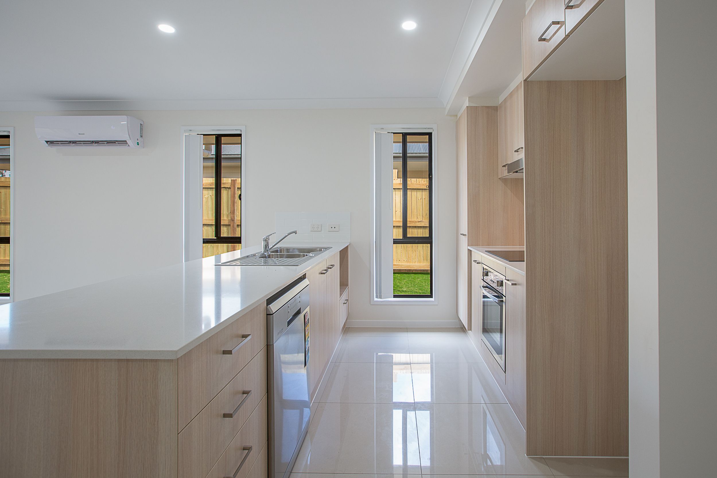 1/19 Baird Circuit, Redbank Plains, QLD 4301