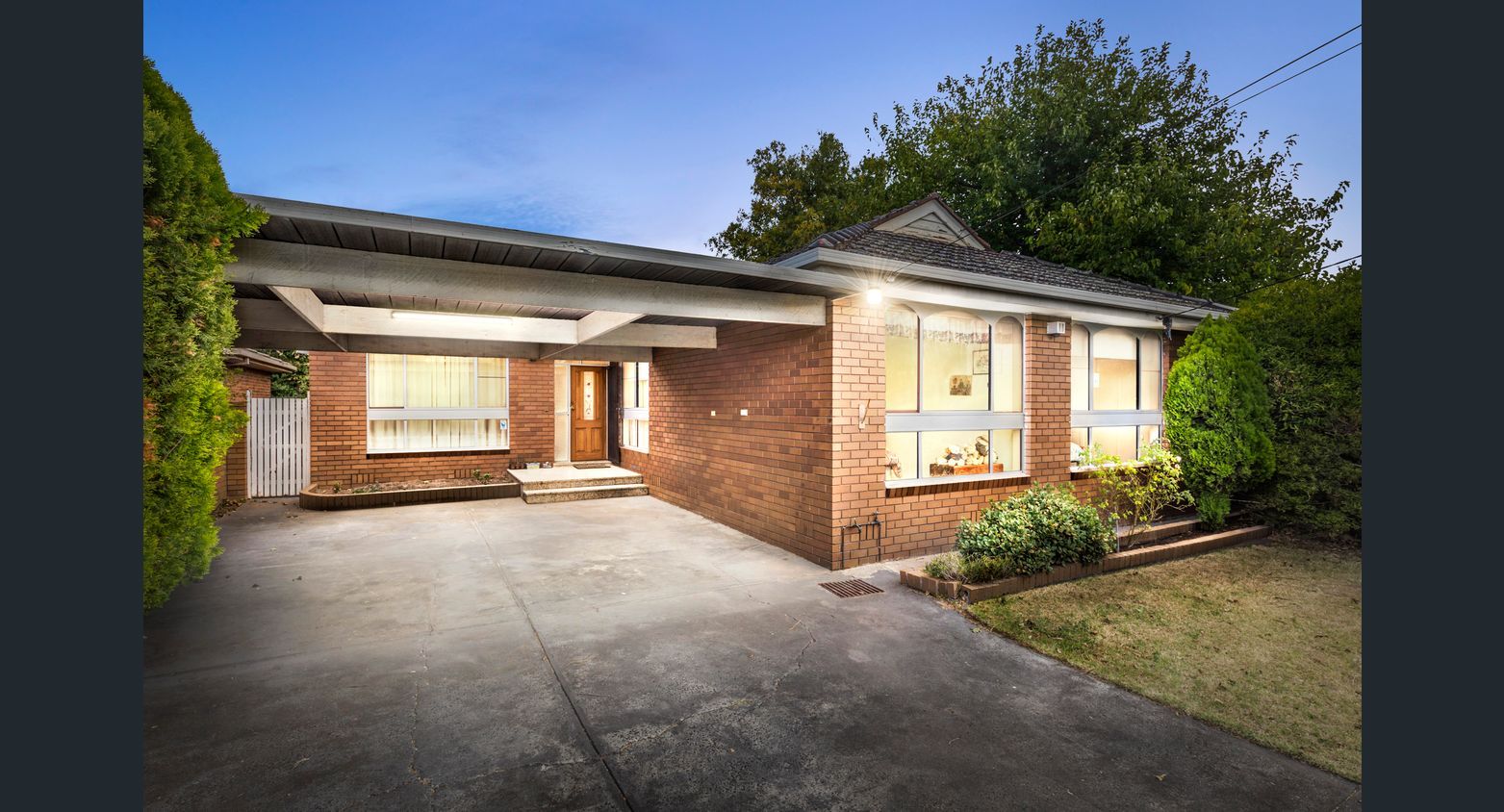 10 Swindon Road, Hughesdale, VIC 3166