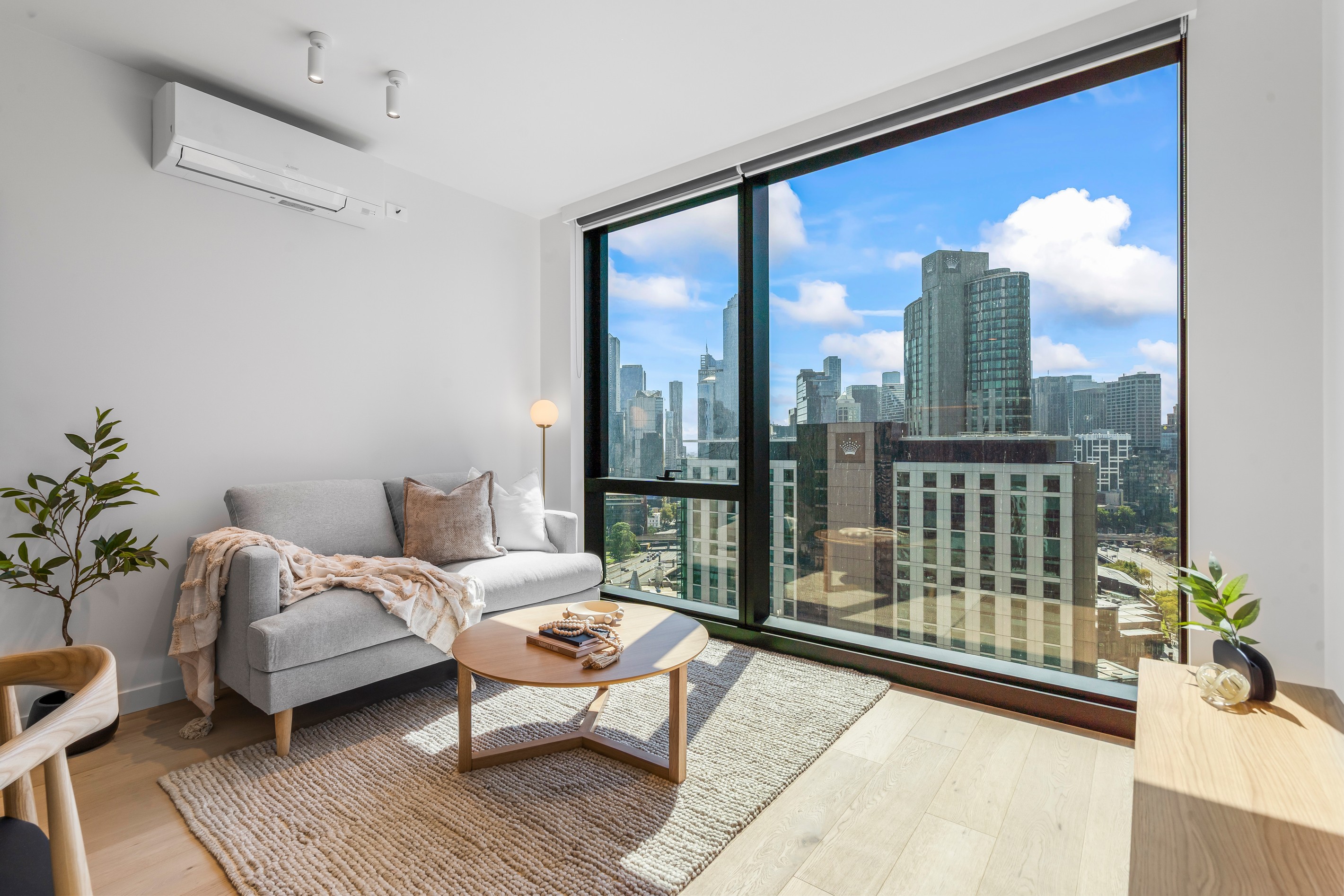 2403/88 Queensbridge Street, Southbank, VIC 3006