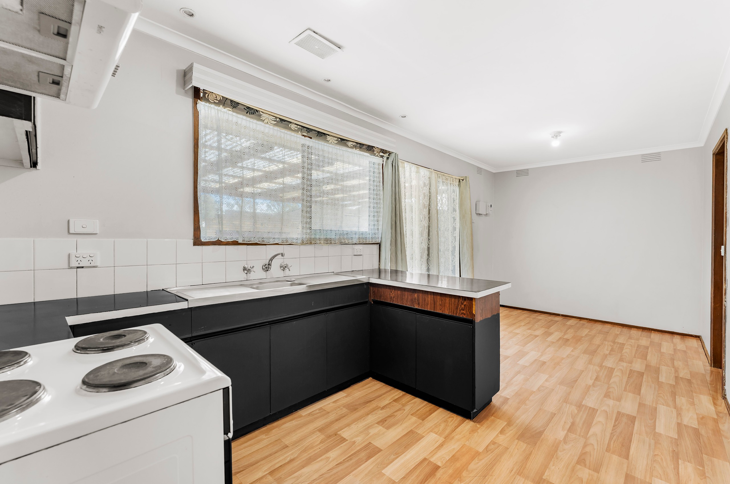 27 Taylor Street, Cranbourne, VIC 3977