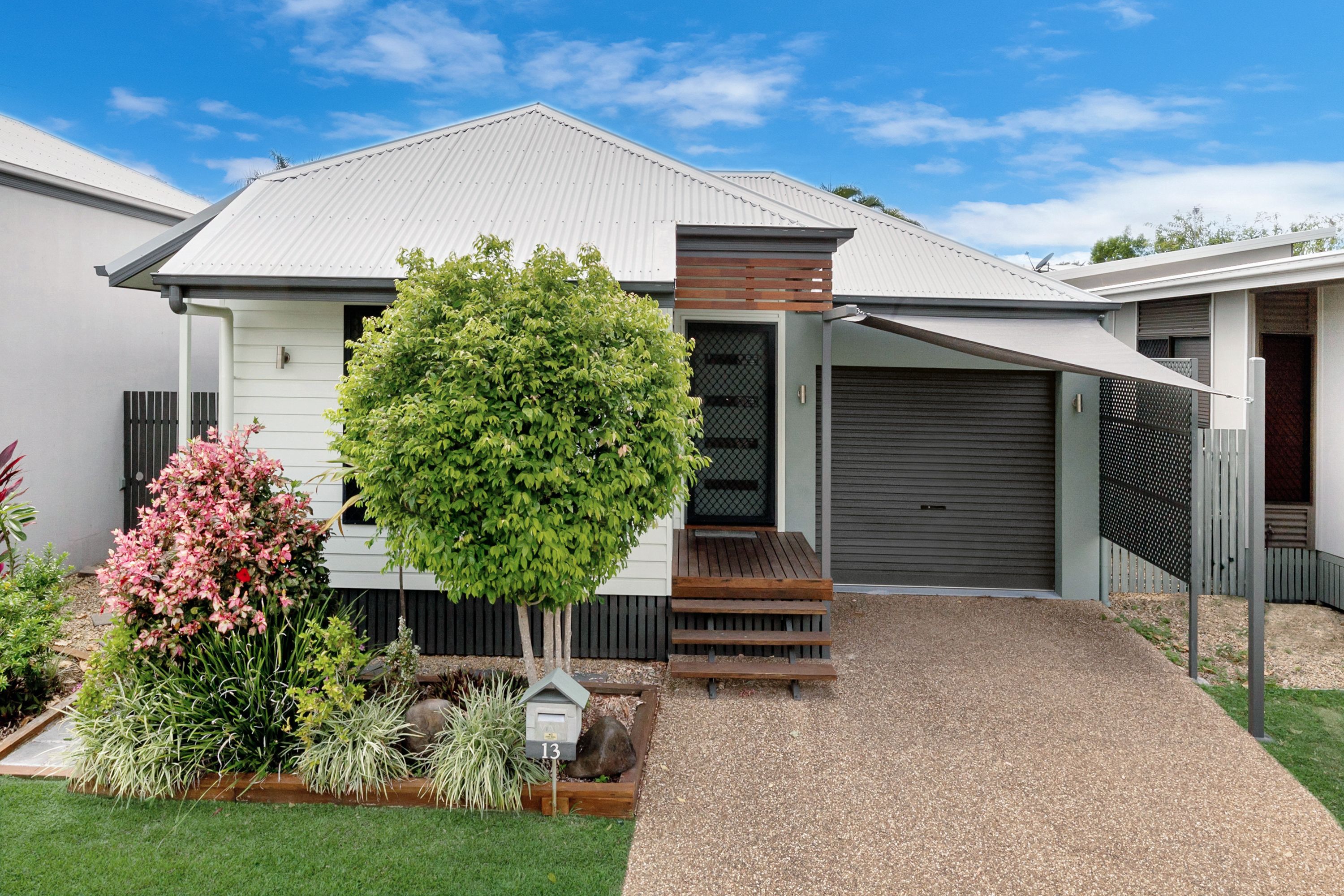 13 St Kilda row, Douglas QLD 4814