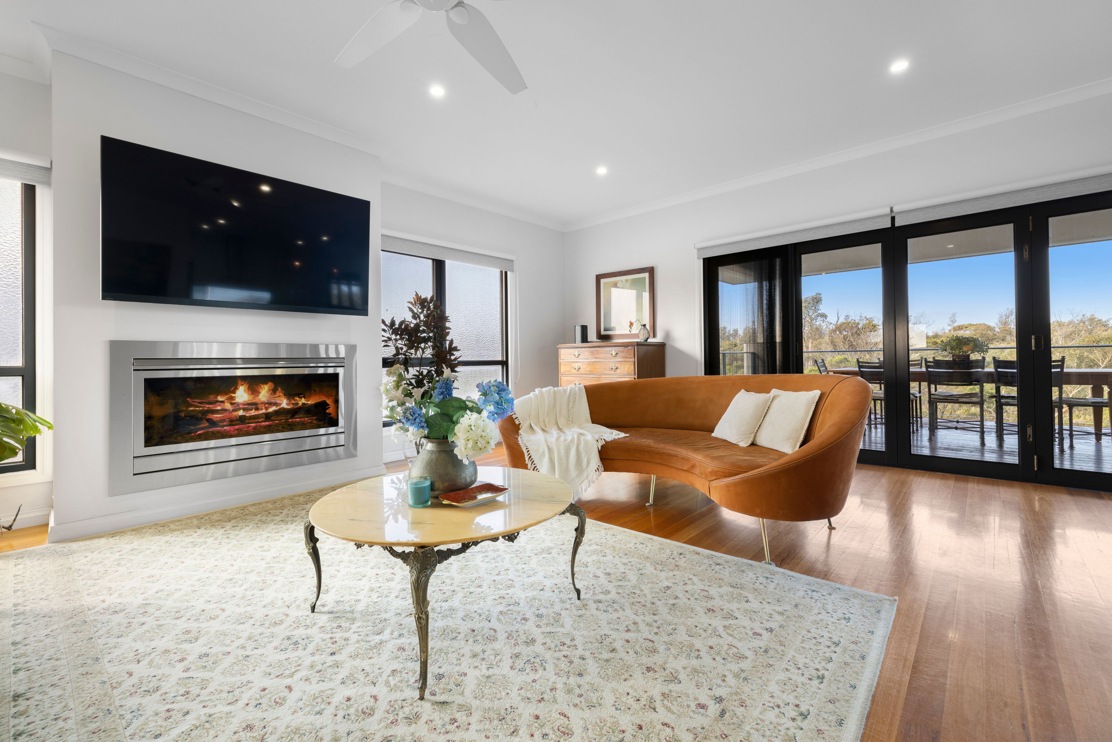 21 Riviera Street — photo 3 of 27