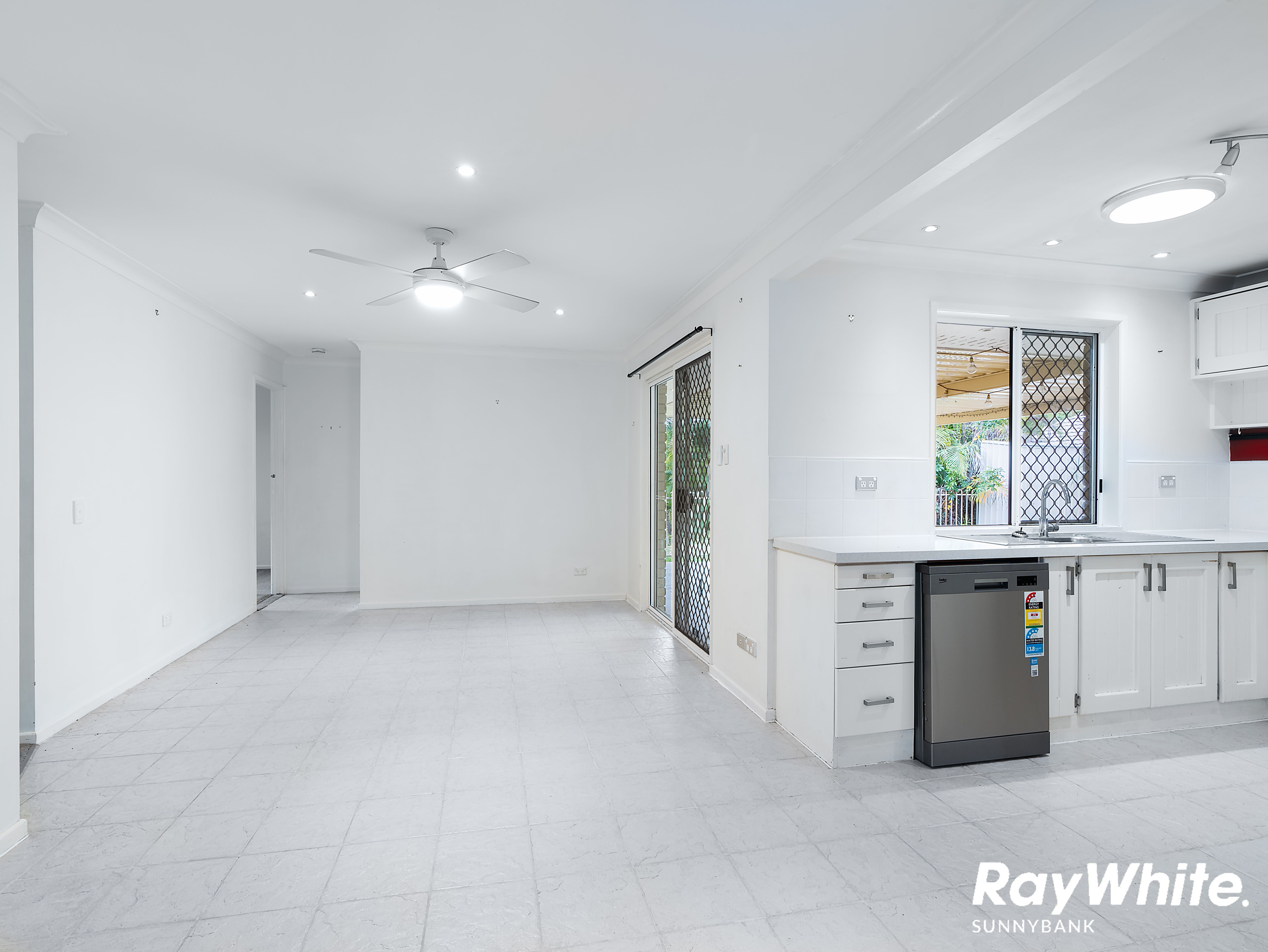 9 Karingal Court, Boronia Heights, QLD 4124 House for Rent Ray