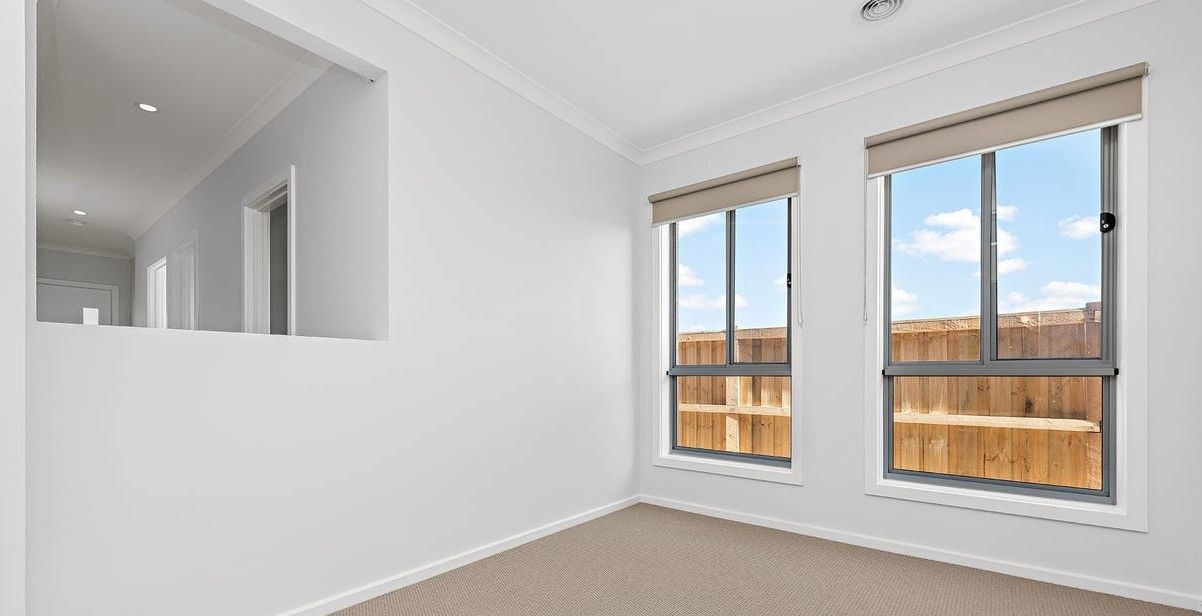 34 Pandorea Street — photo 3 of 14