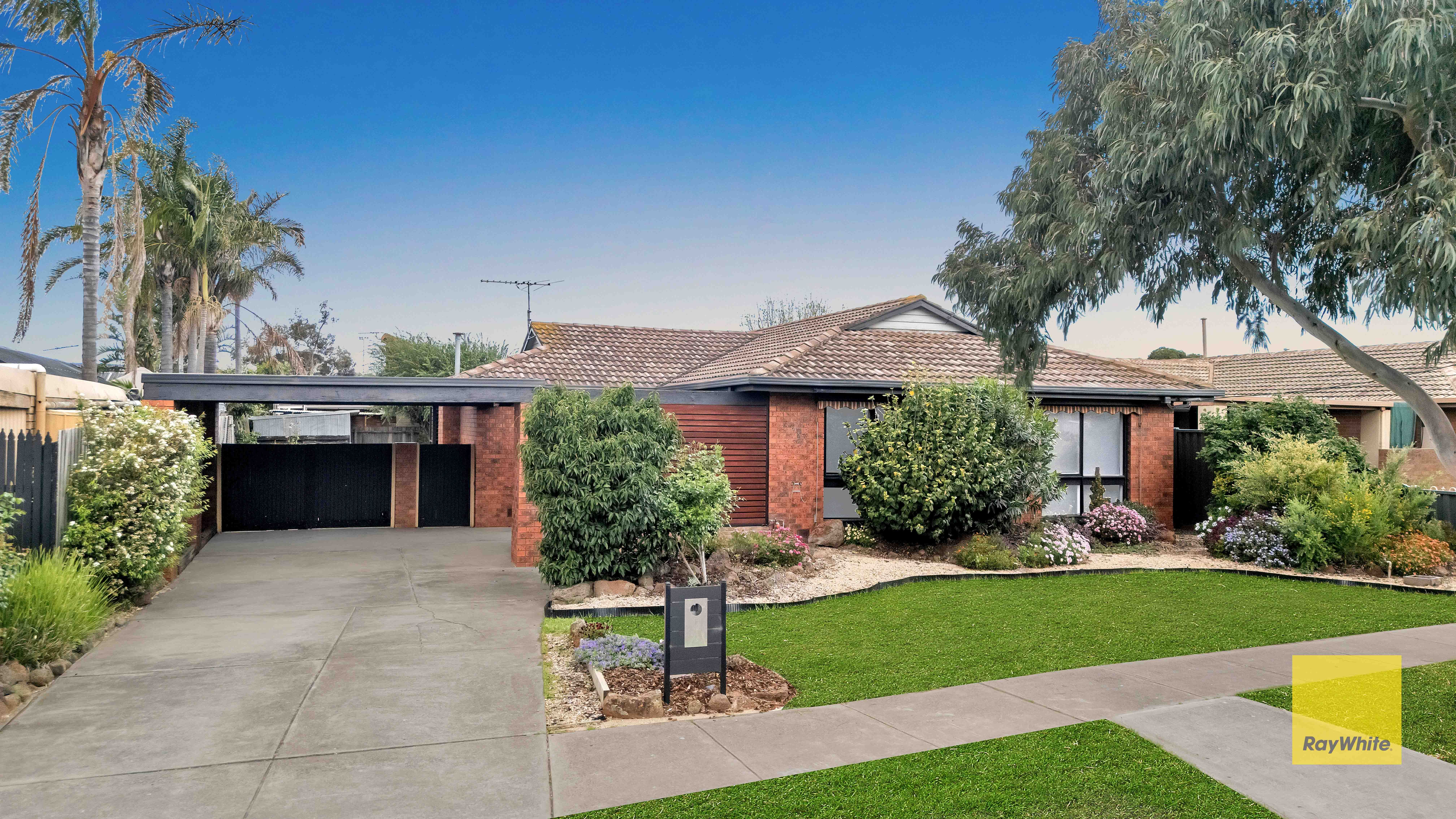 48 Baggott Drive — photo 3 of 30