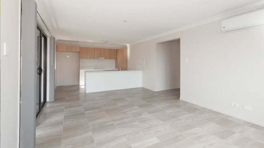 12 Finlayson Street, SPRING MOUNTAIN, QLD 4300