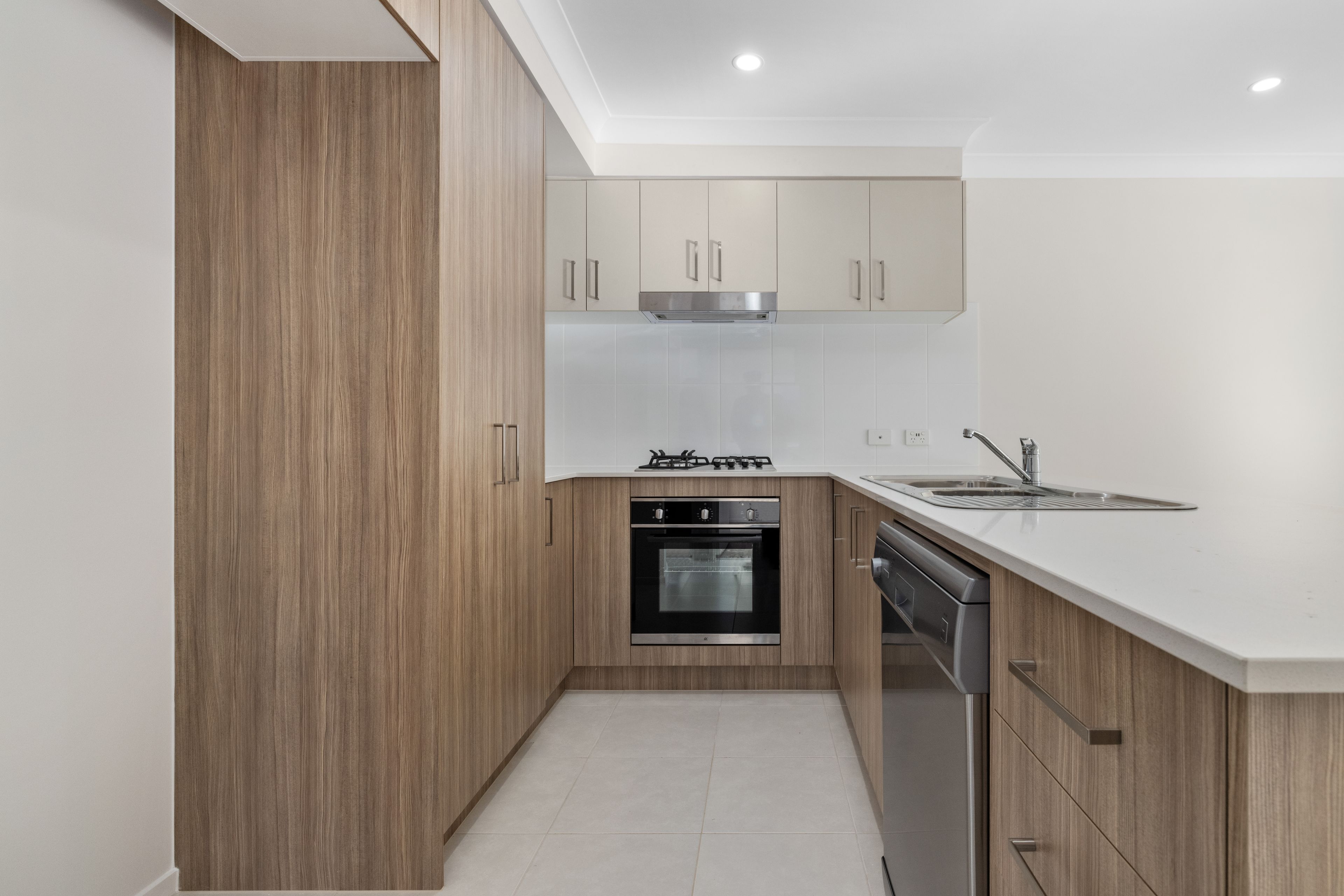 16a Aston Martin Drive, Goulburn, NSW 2580
