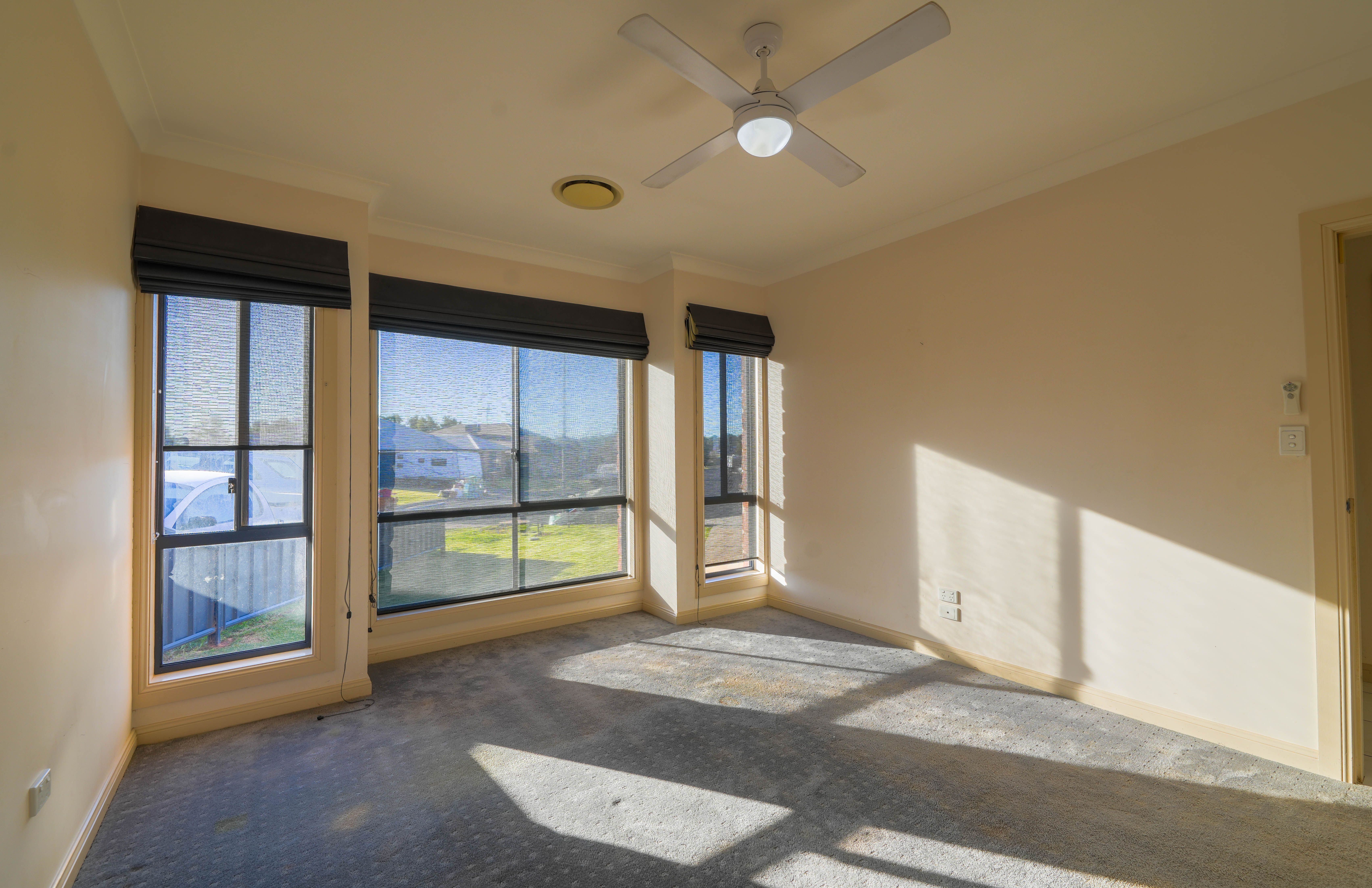 11 Mossgiel Close, Parkes, NSW 2870