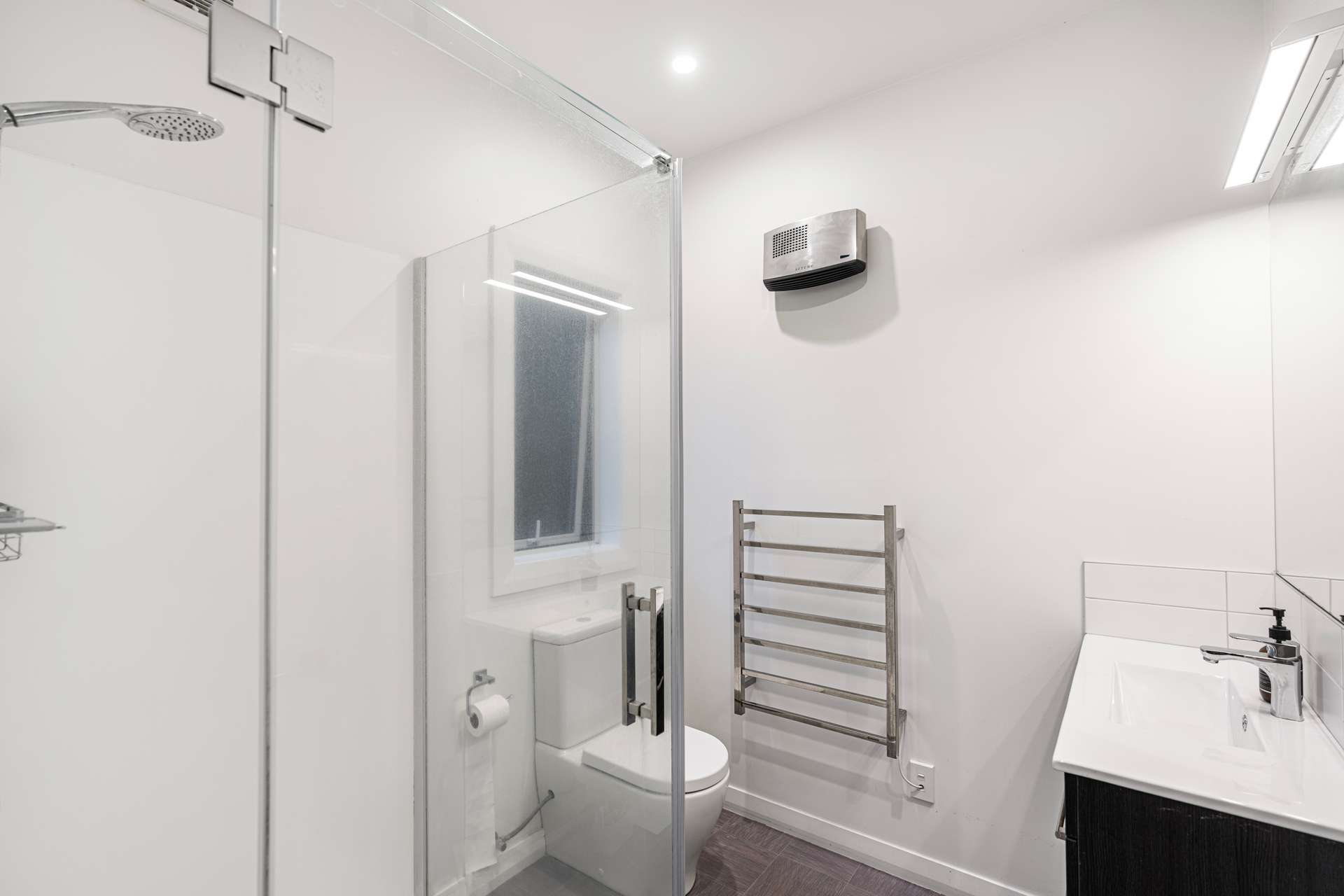 19 Francis Avenue photo 11