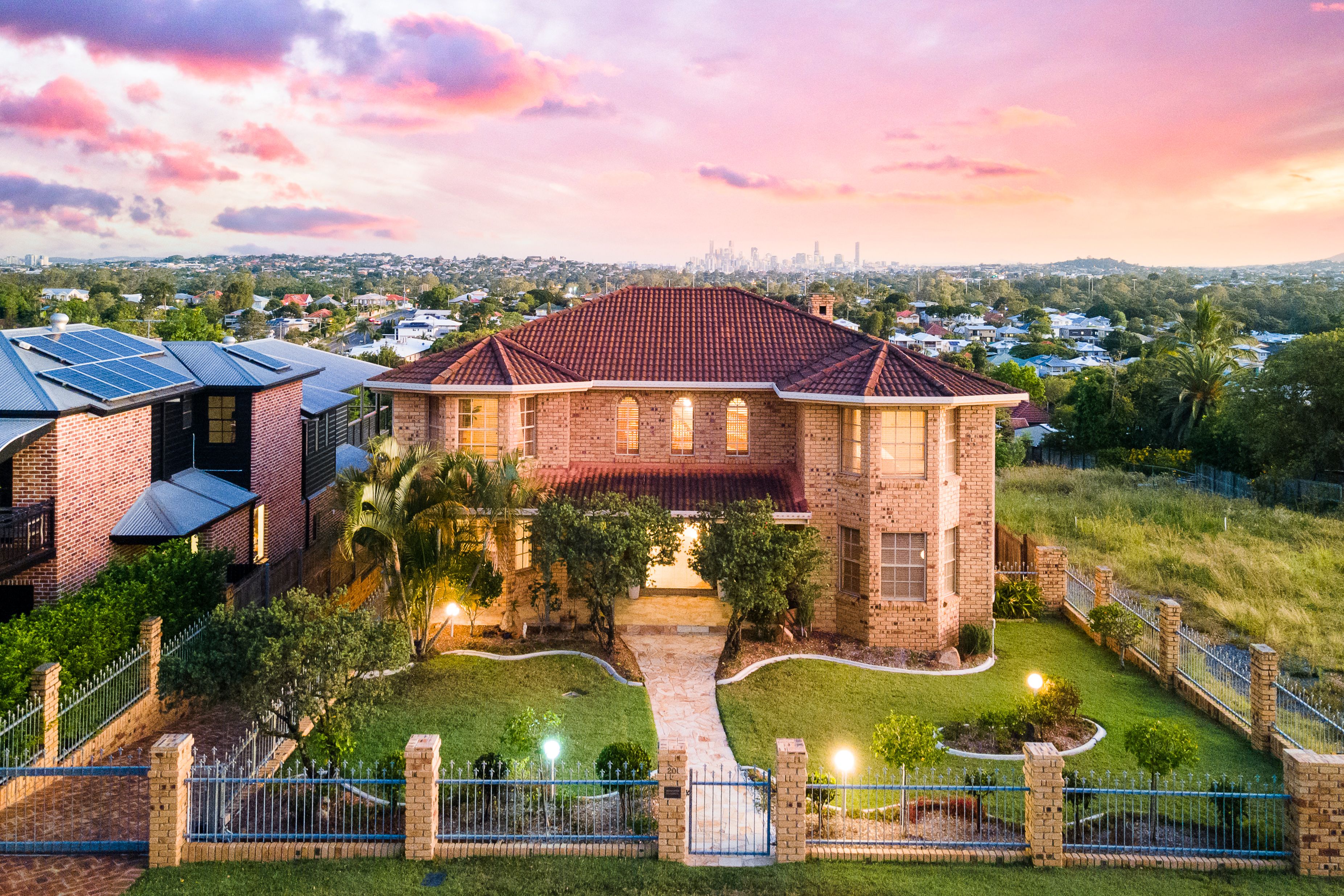 20 Westwood Street, Wavell Heights, QLD 4012