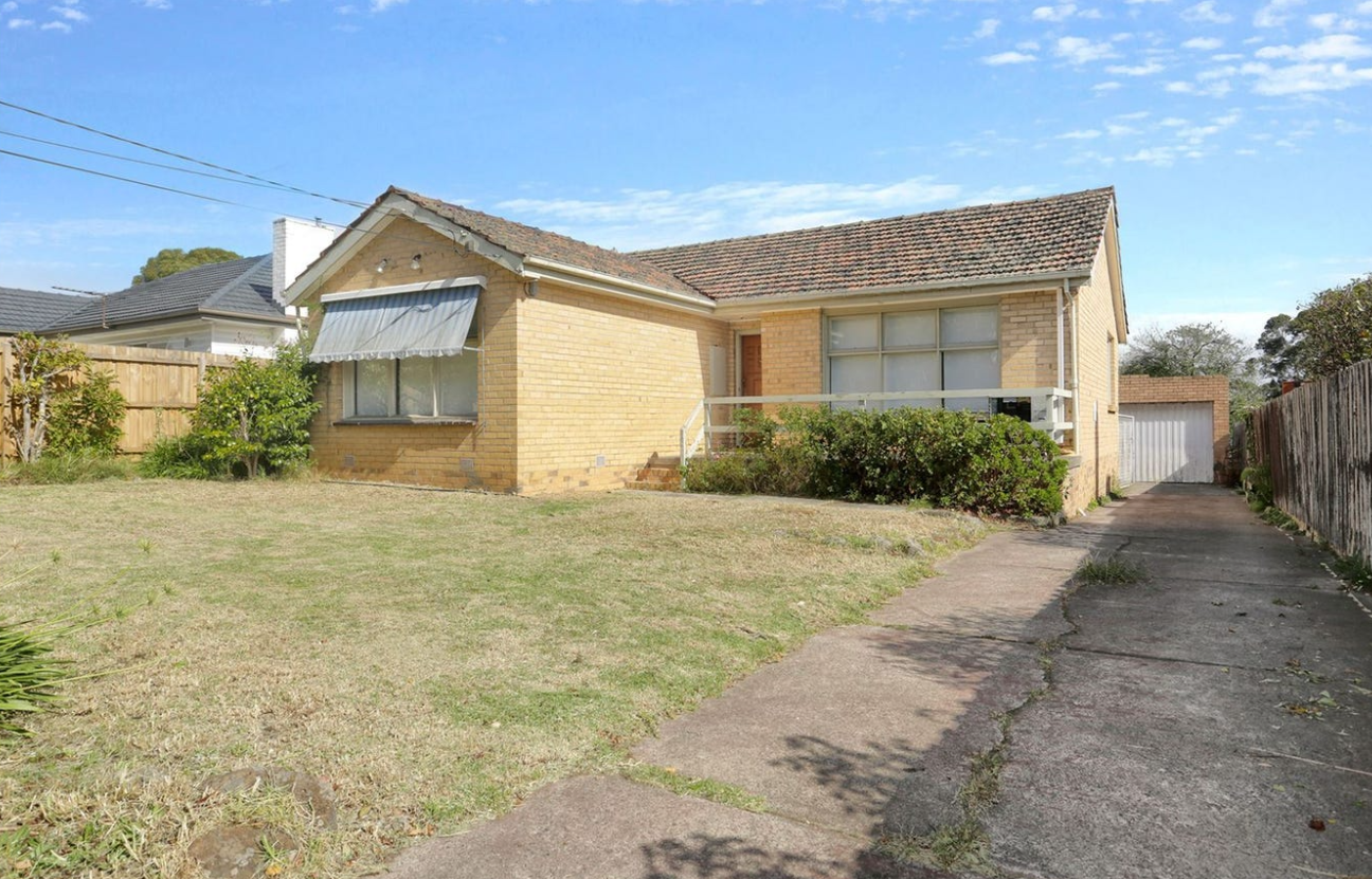 10 Hutchinson Street — photo from Ray White Judd White Group - Glen Waverley