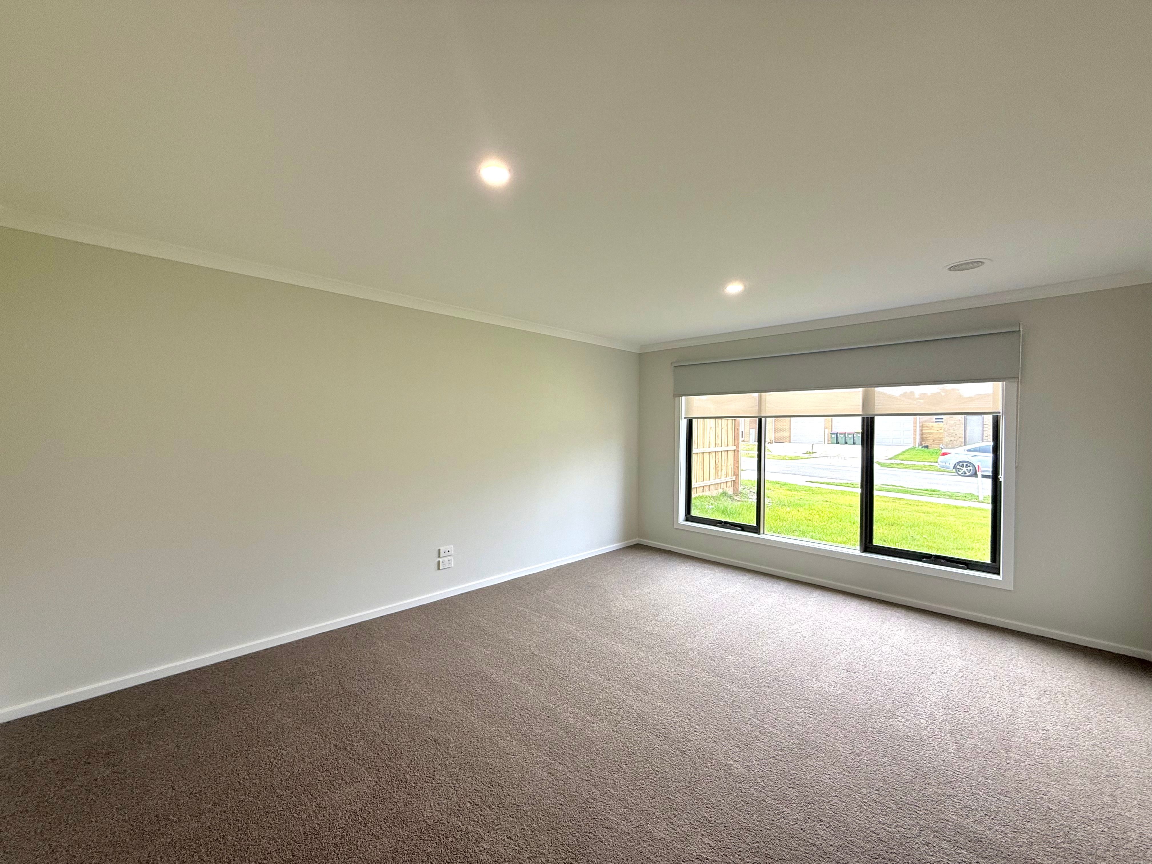 27 Goldshine Crescent, Drouin, VIC 3818
