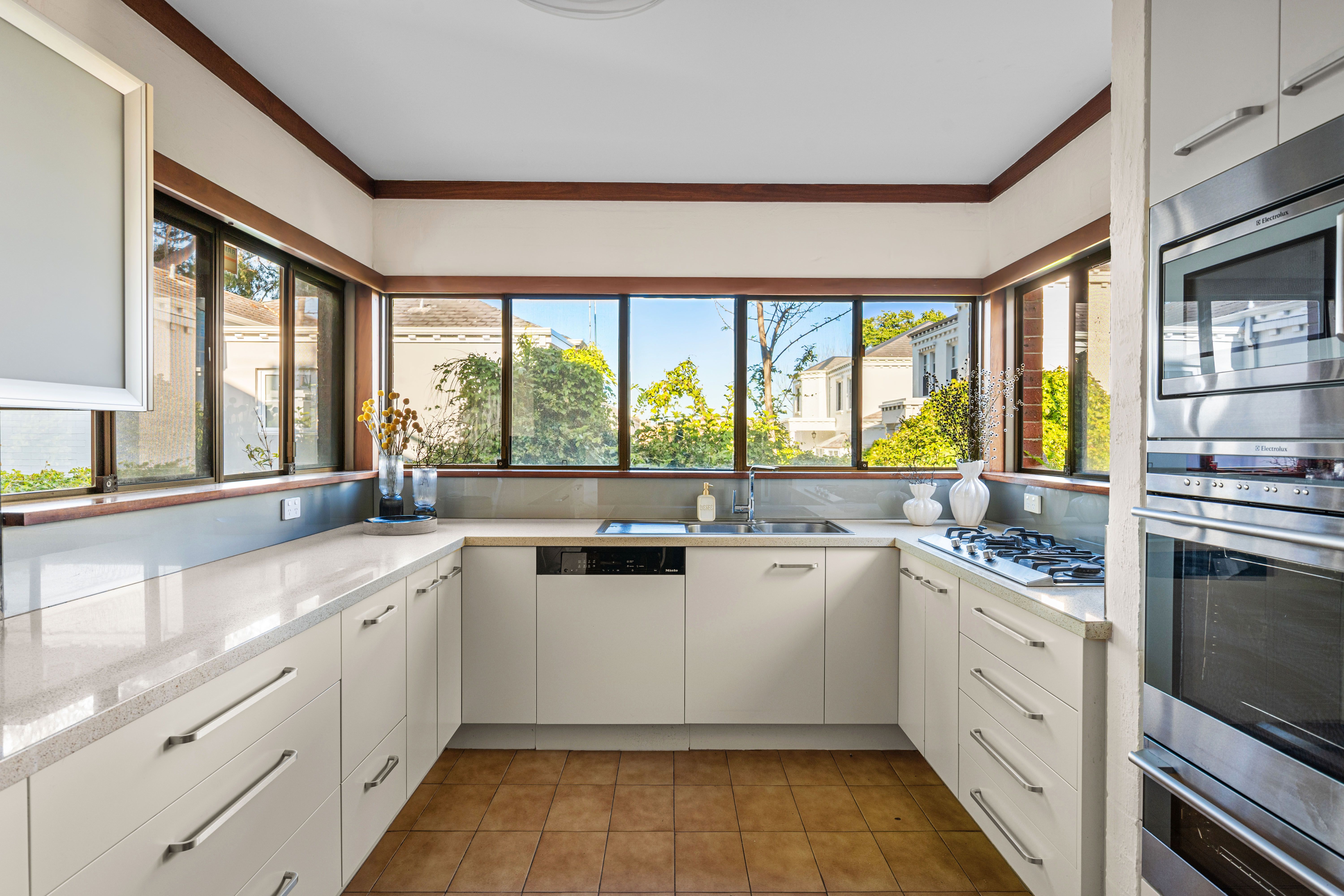 Timeless Architectural Family Home — photo 10 of 30