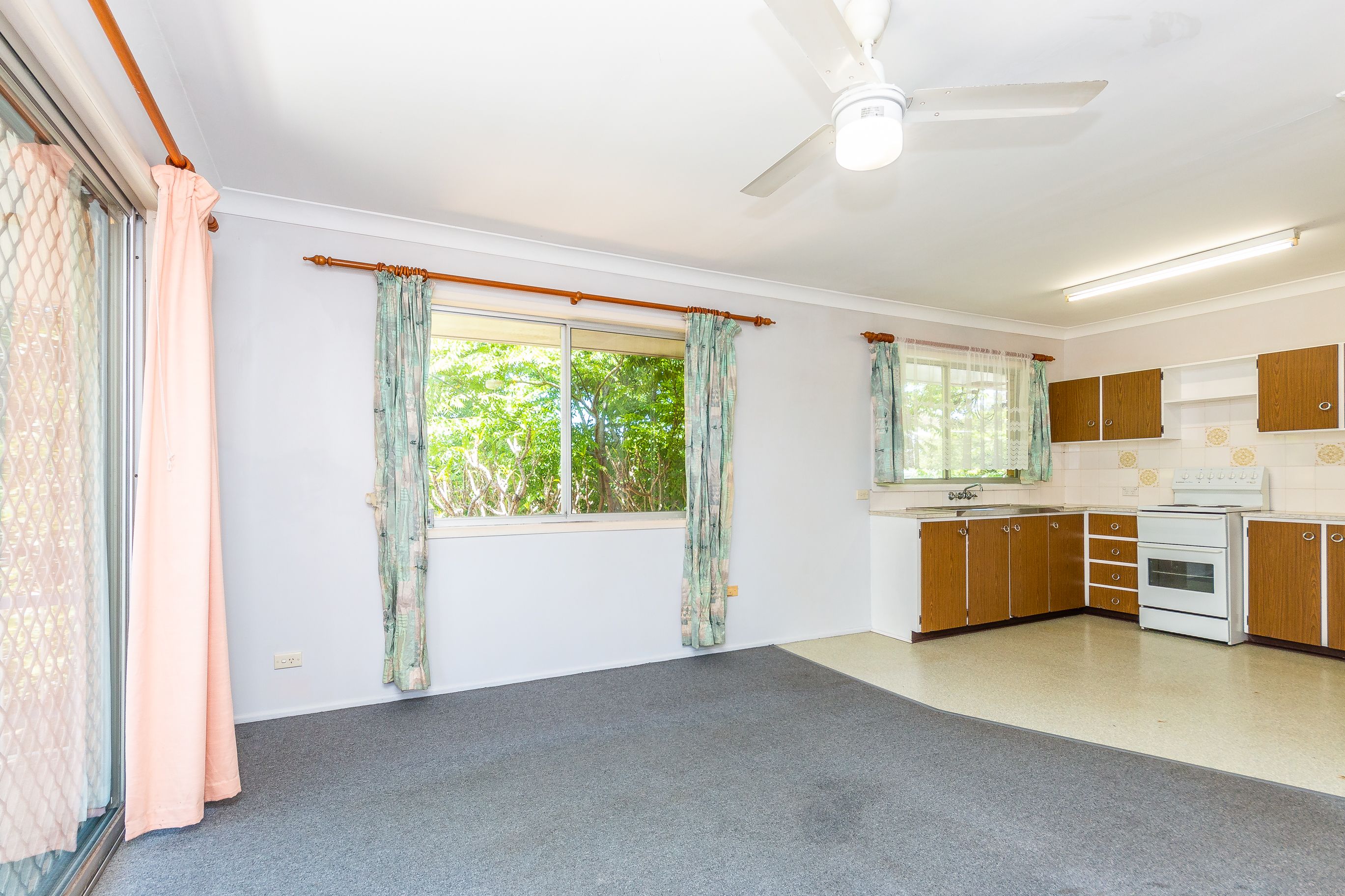 4/8 Klingner Road, Redcliffe, QLD 4020