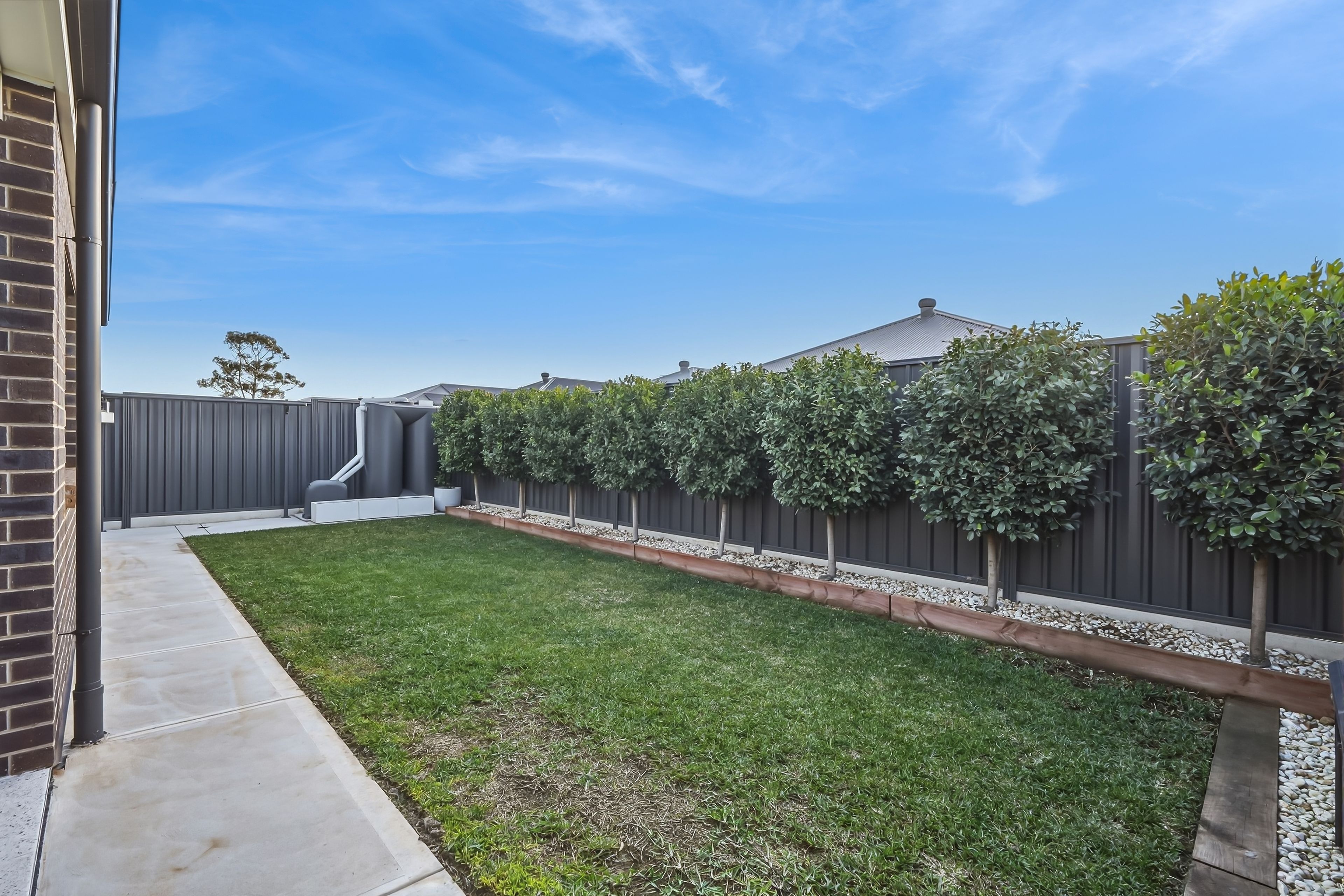 25 Hatcher Road — photo 13 of 14