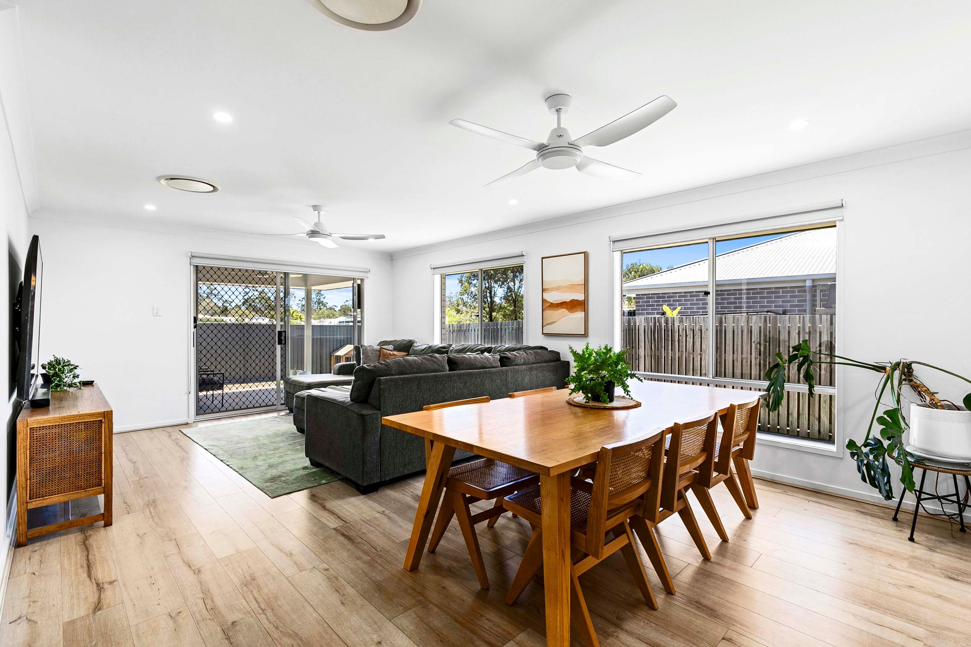 27 Waugh Street — photo 7 of 27