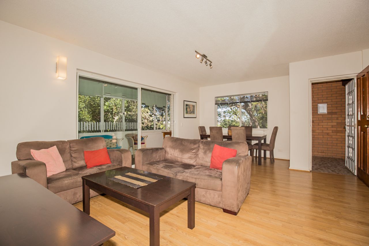 3/9 Robertson Avenue, Greenslopes, QLD 4120