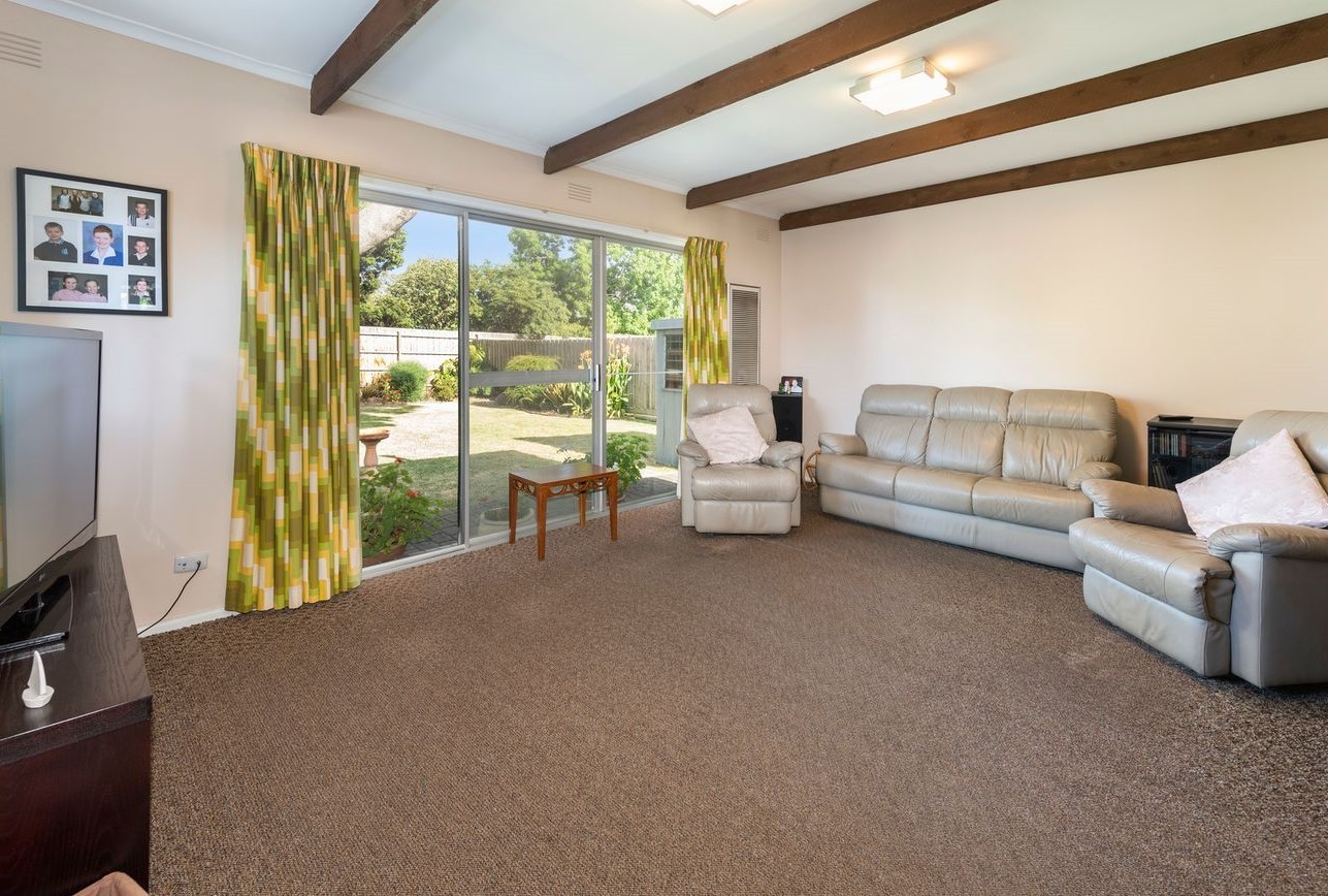 16 Rishon Avenue, Blackburn South, VIC 3130