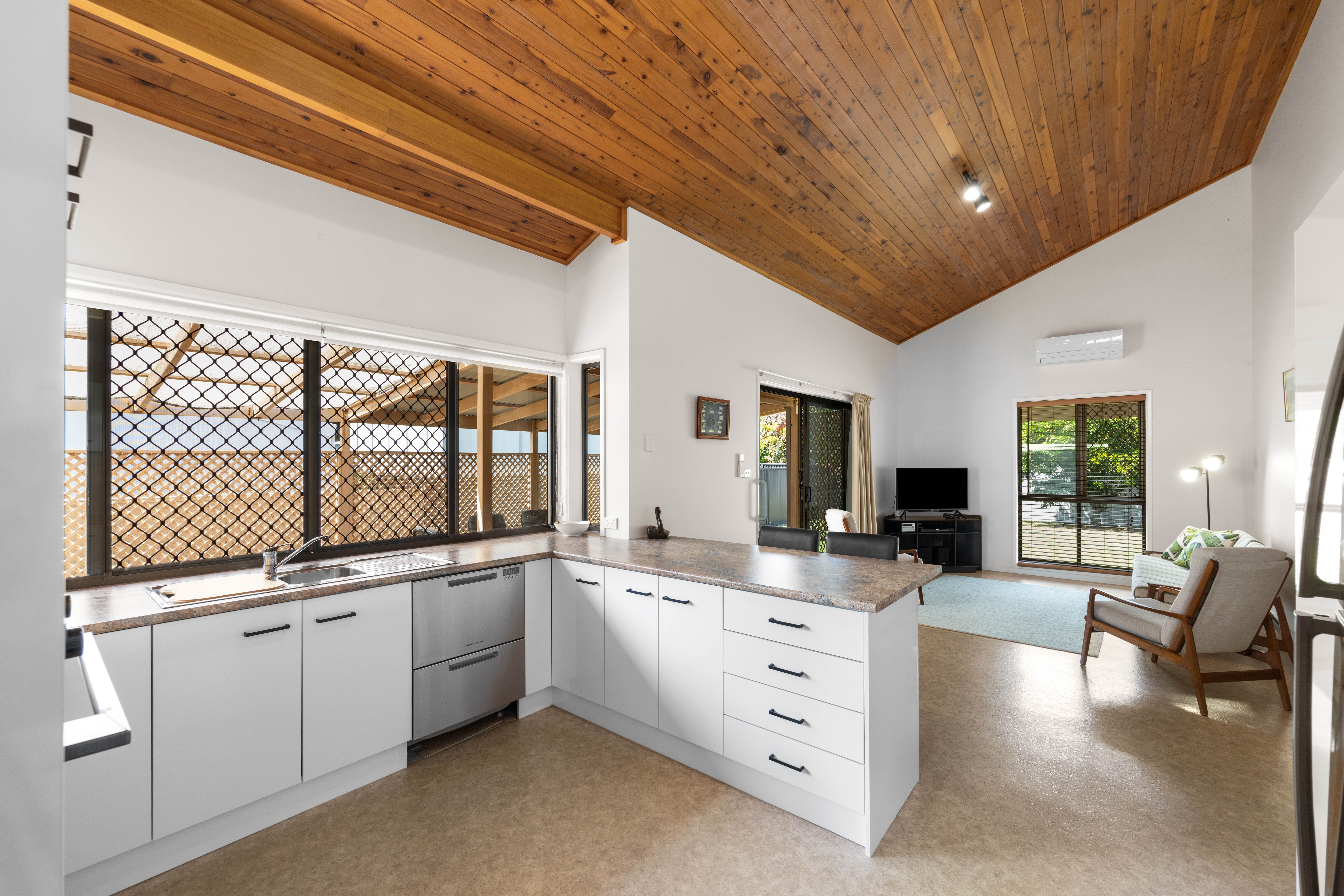 2 Onslow Street — photo 9 of 20