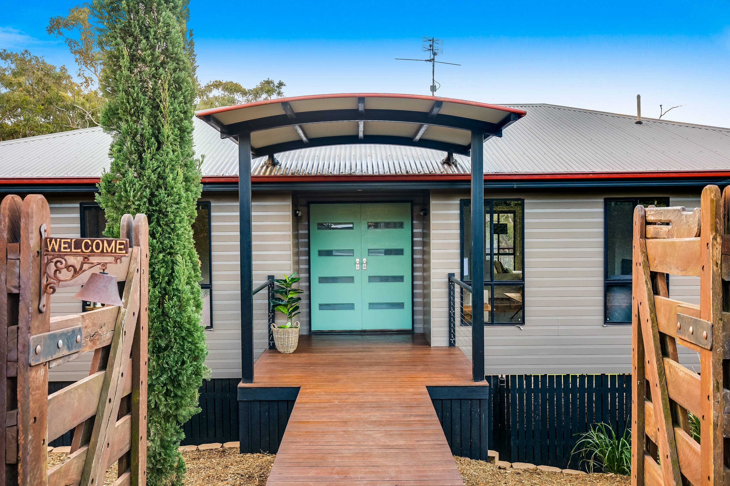 10 Jackson Close, Highfields, QLD 4352
