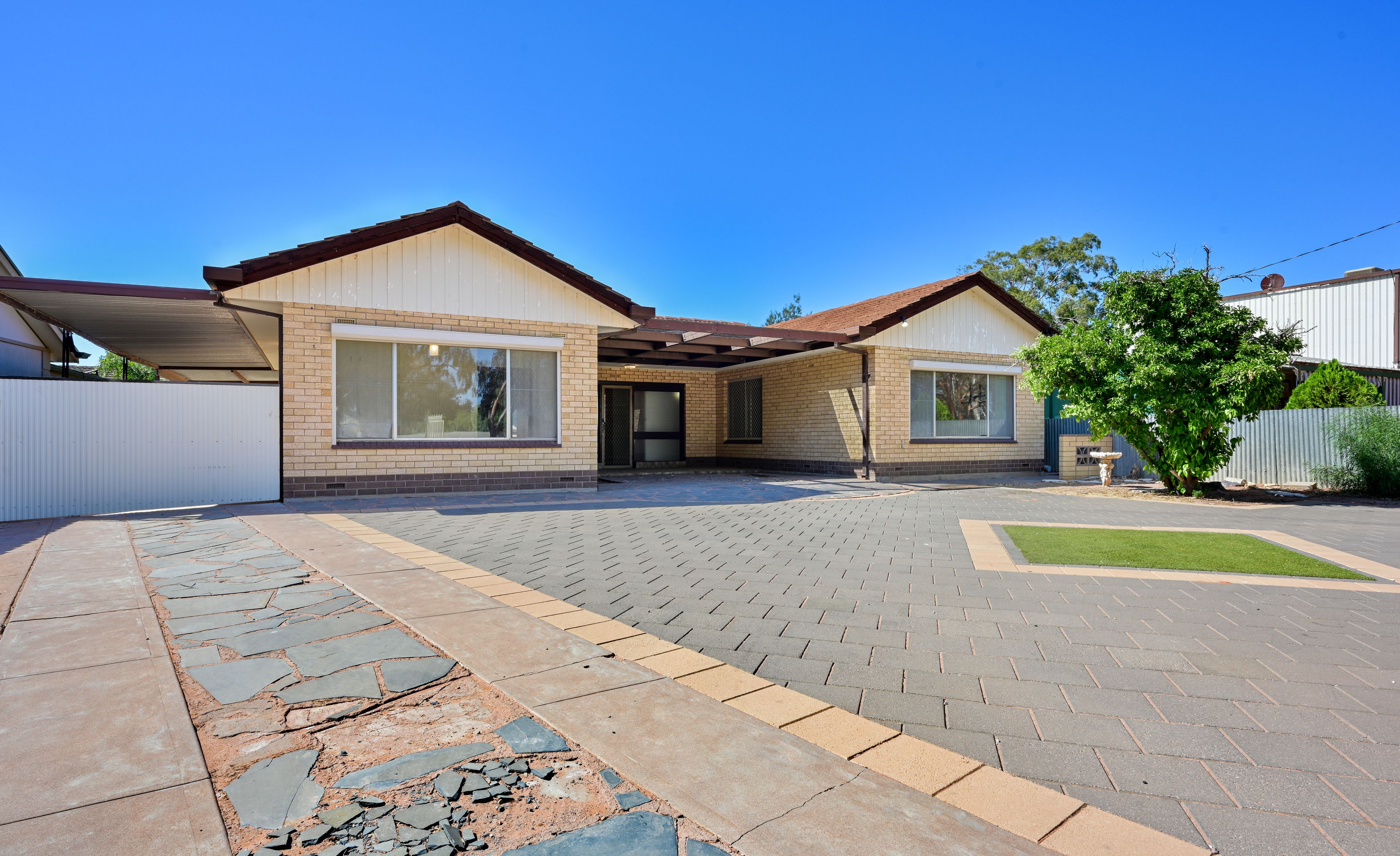 1 Shirley Street, Port Augusta West SA 5700