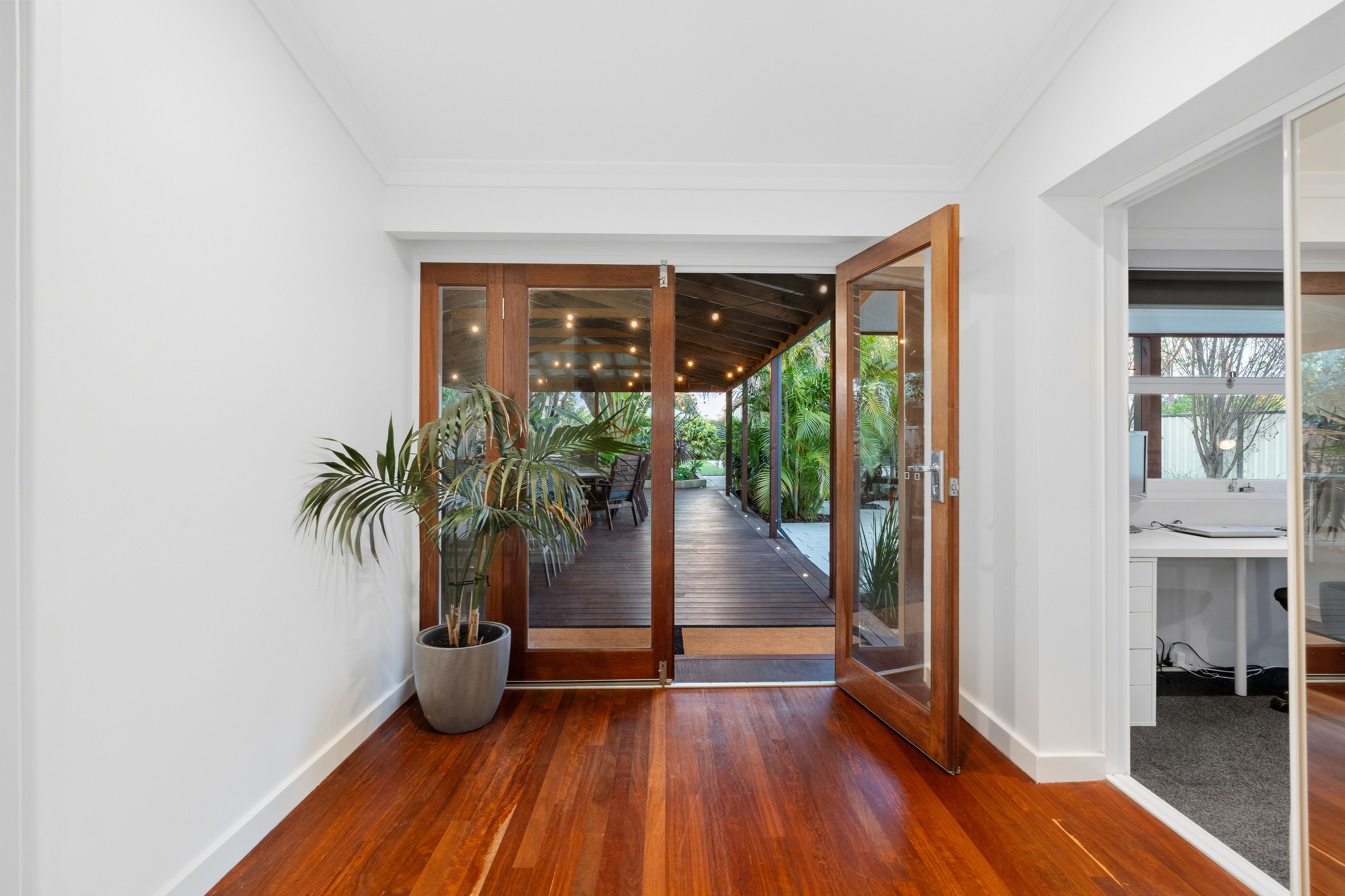 27 Williamson Avenue — photo 11 of 30