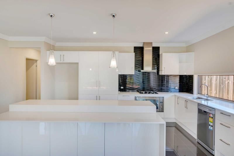 60 Columbia Drive, Bellbird Park, QLD 4300