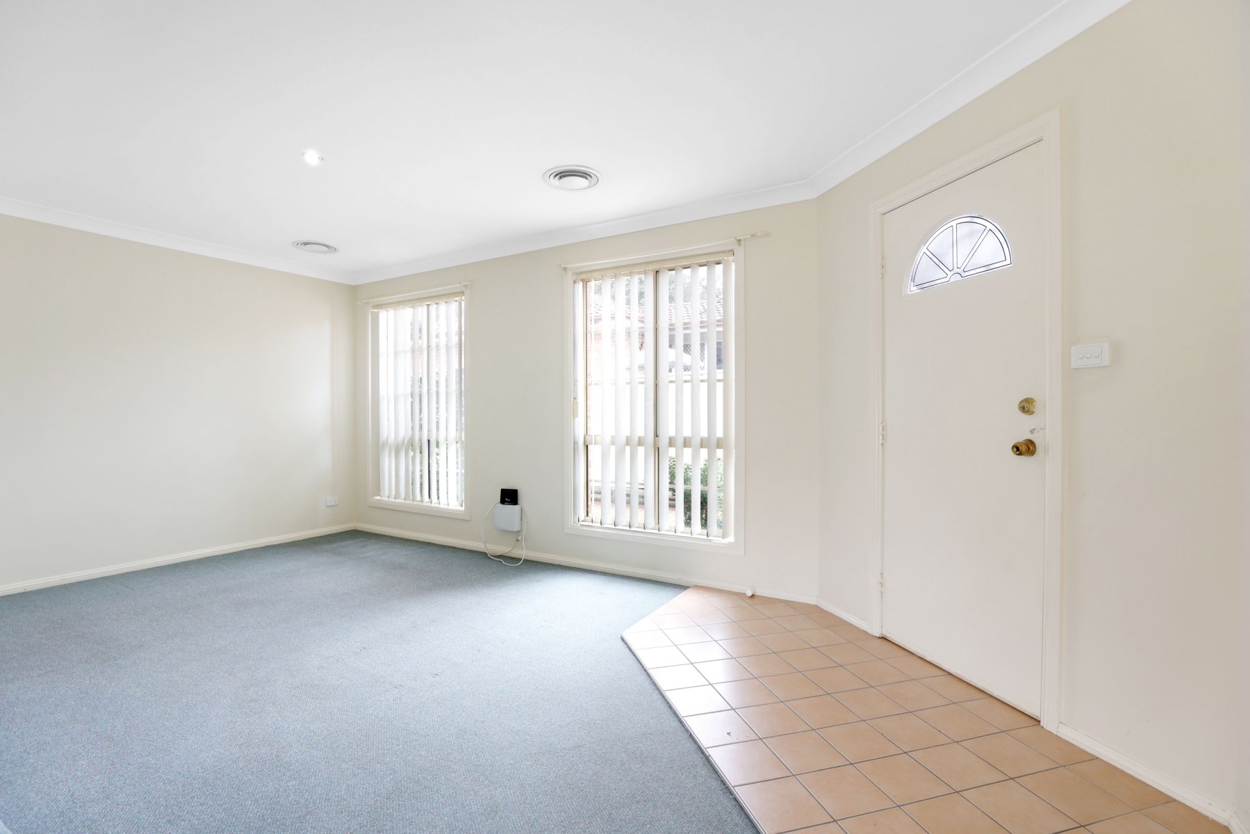 2/69a Barry Street, Cambridge Park, NSW 2747
