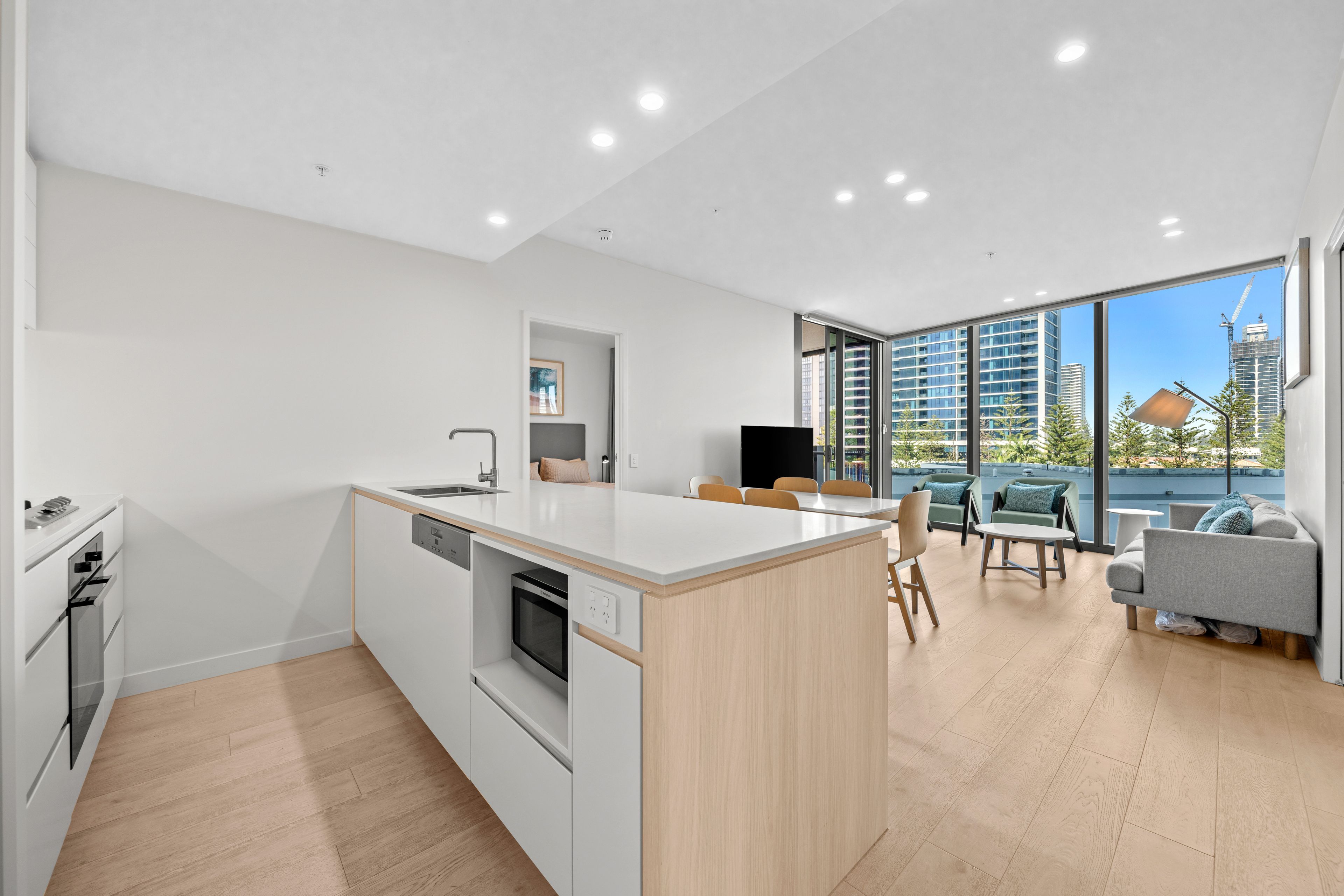 504/12 Philip Avenue, Broadbeach, QLD 4218