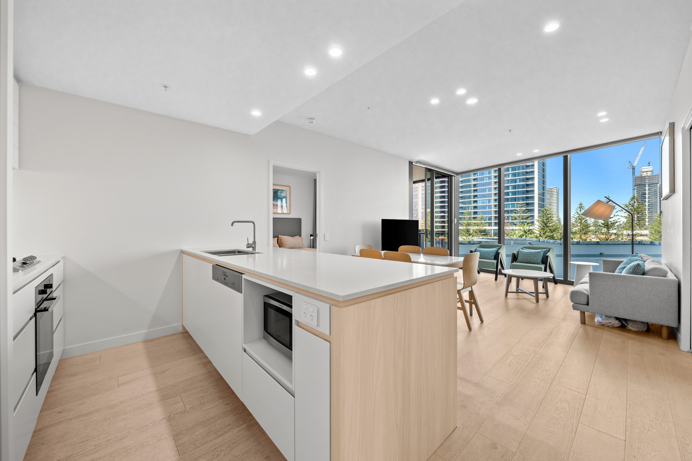 504/12 Philip Avenue, Broadbeach, QLD 4218