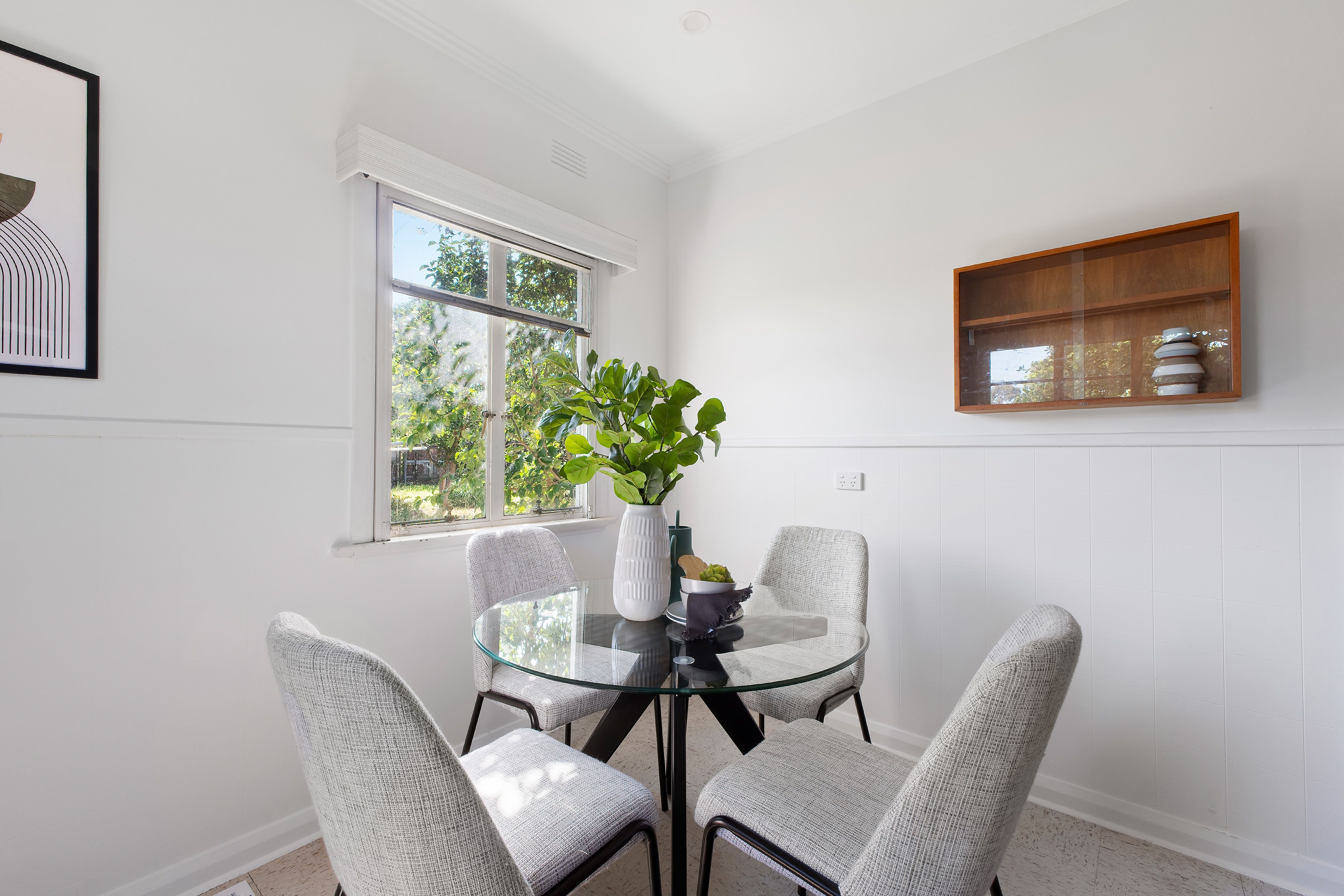 76 Strathallan Road — photo 7 of 16