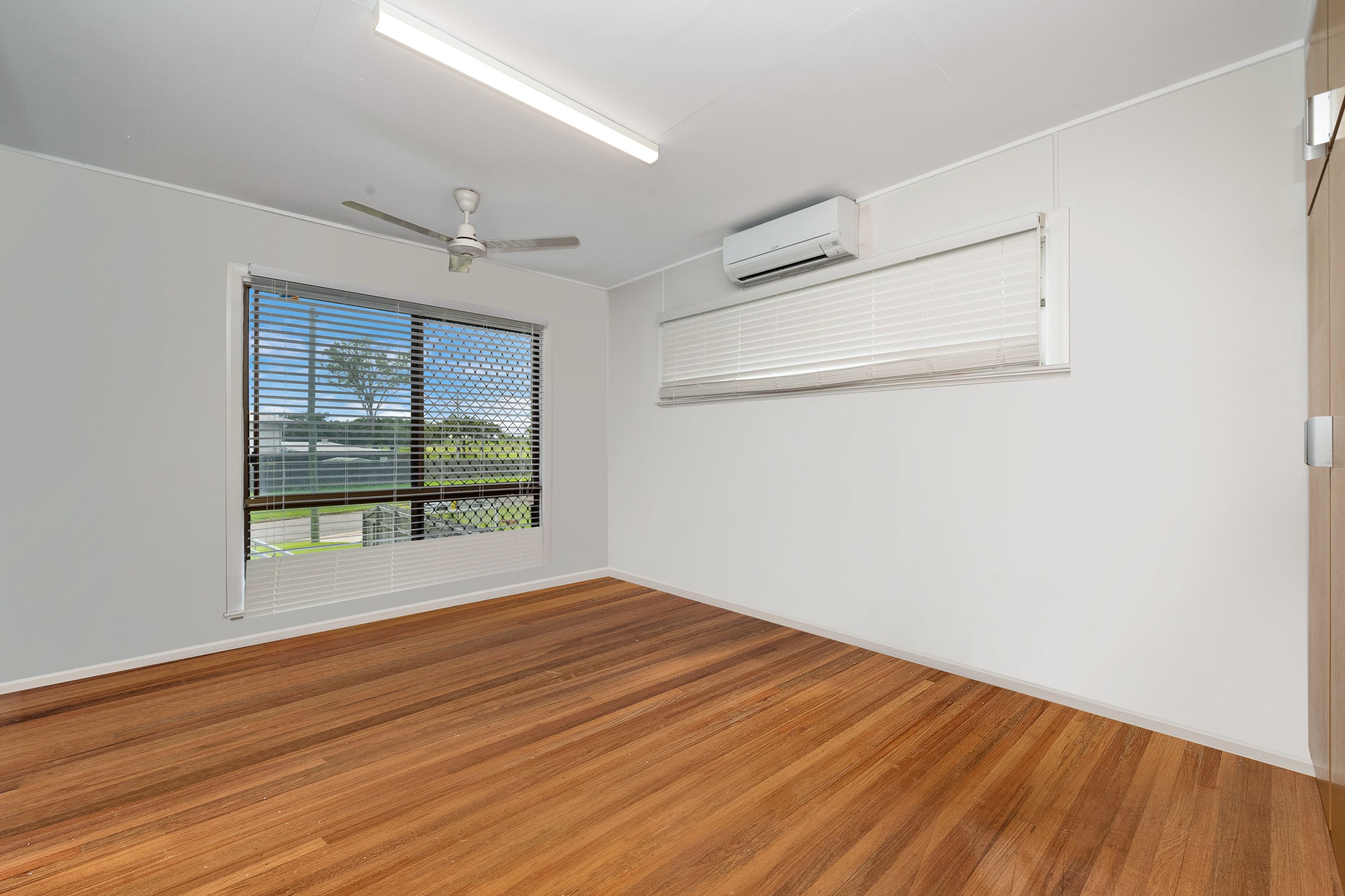 1/71 Campbell Street — photo 3 of 13