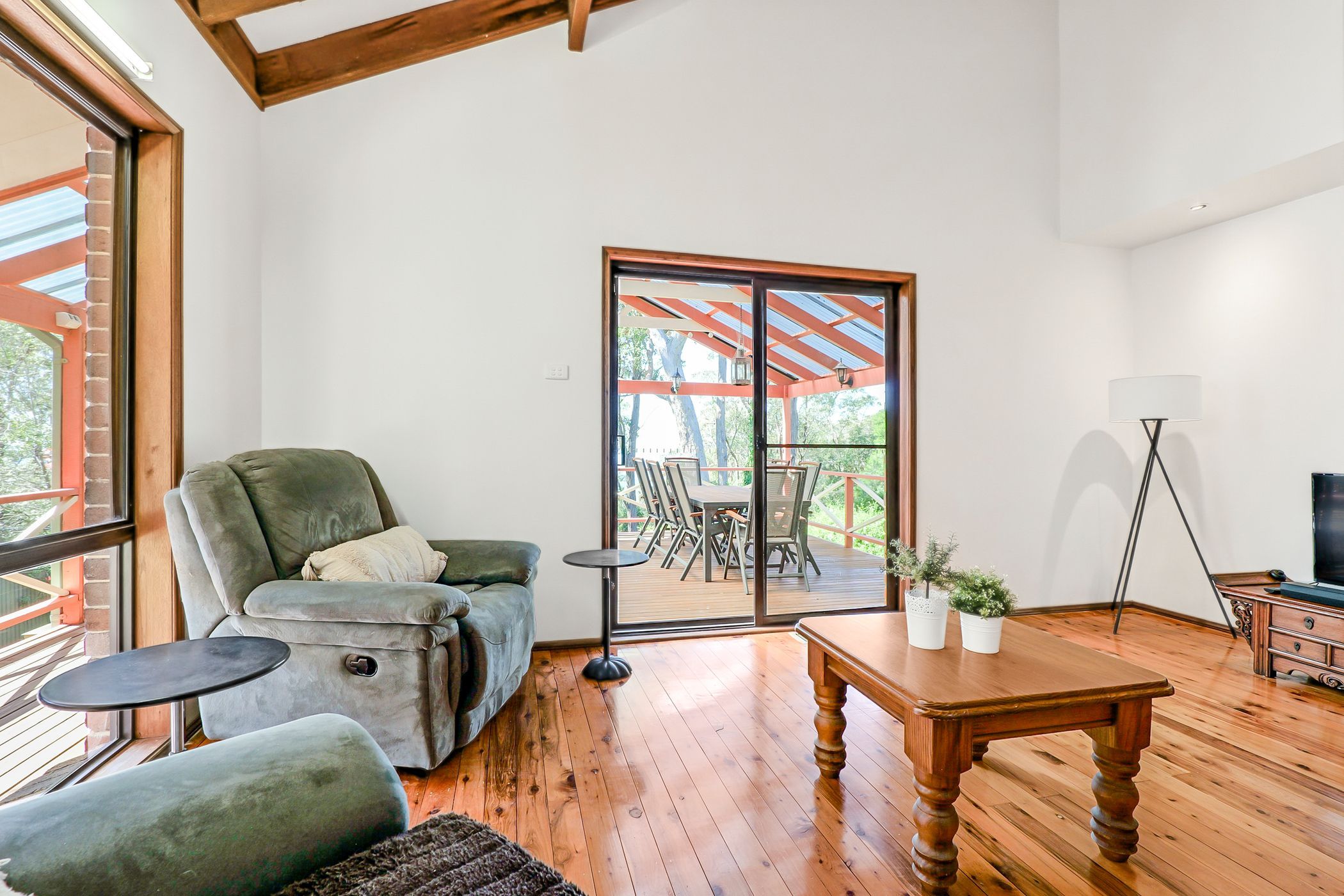 41 Waratah Street — photo 7 of 12