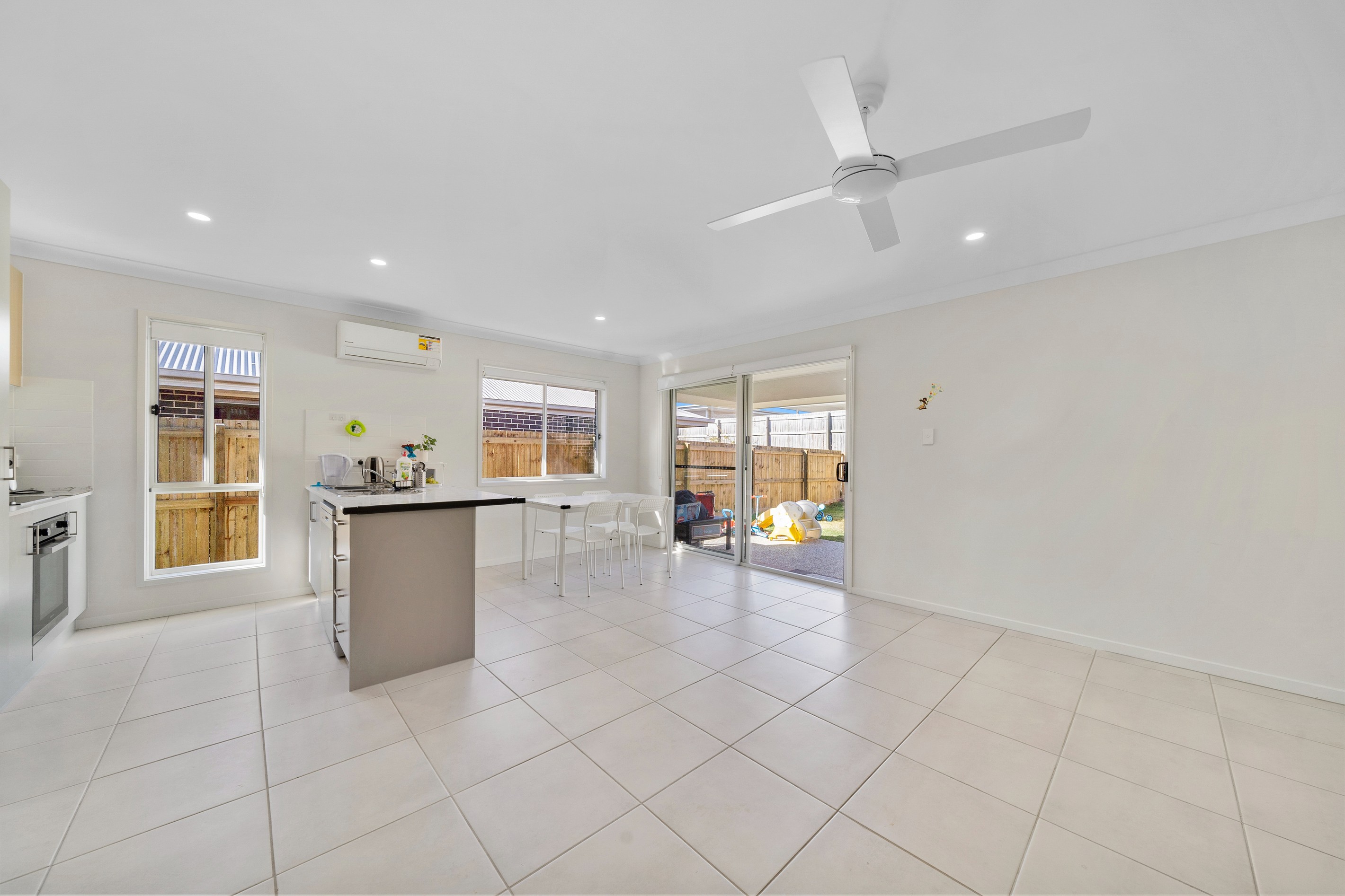 35 Eileen Court, Logan Reserve, QLD 4133