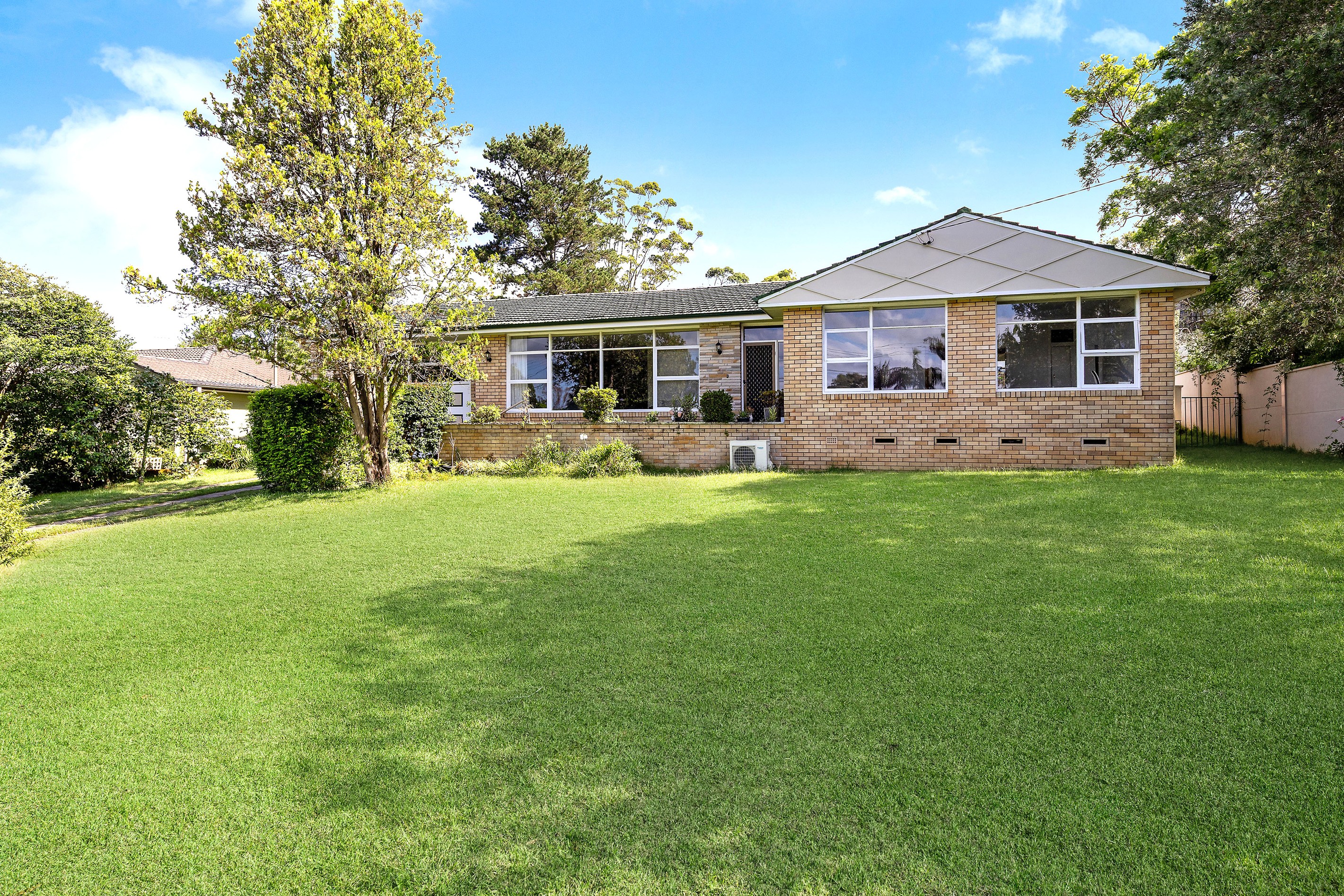 4 Massey Place, St Ives, NSW 2075