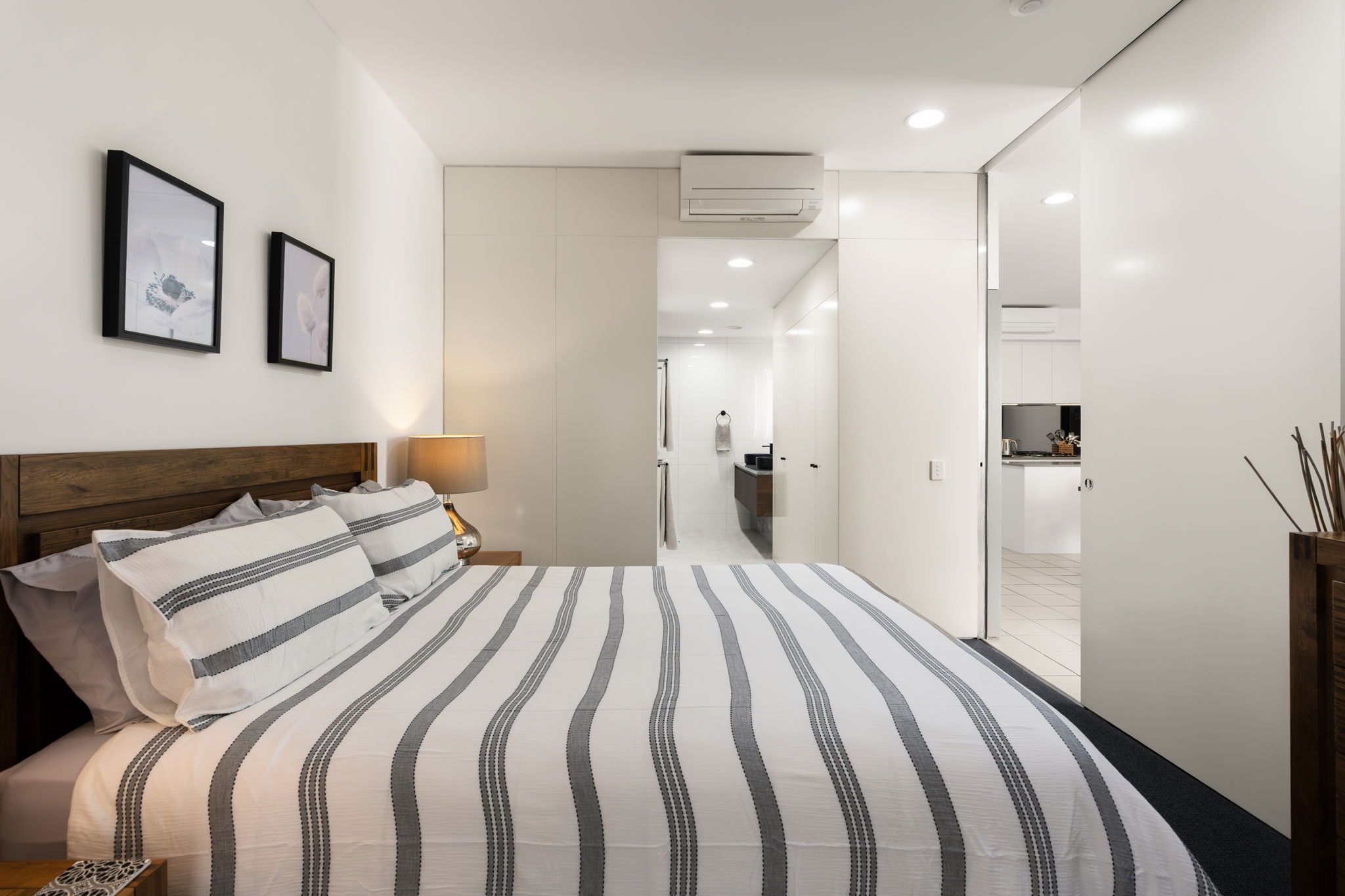 301/38 Skyring Terrace — photo 10 of 23