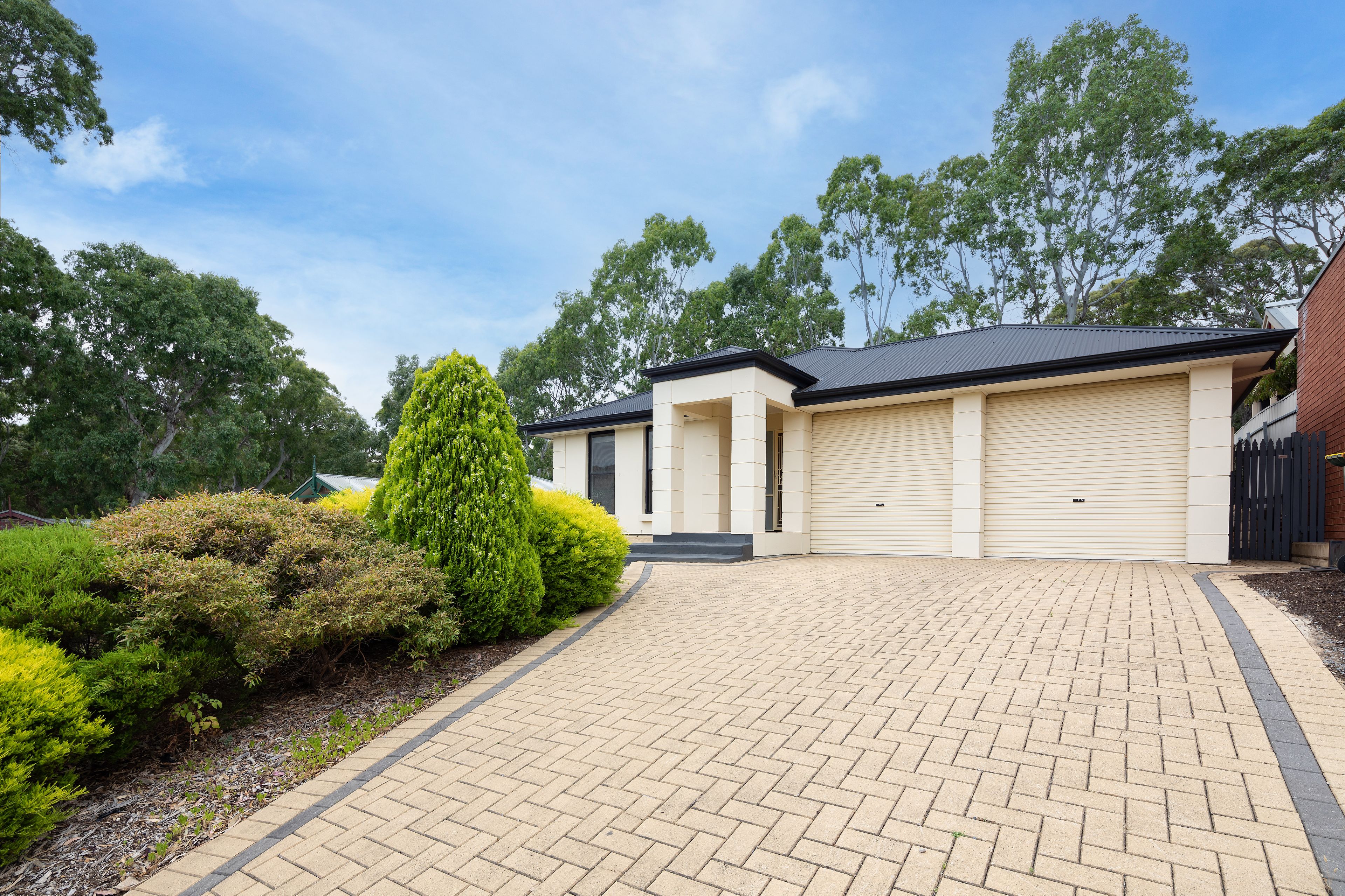 18 Lorikeet Grove, Flagstaff Hill SA 5159