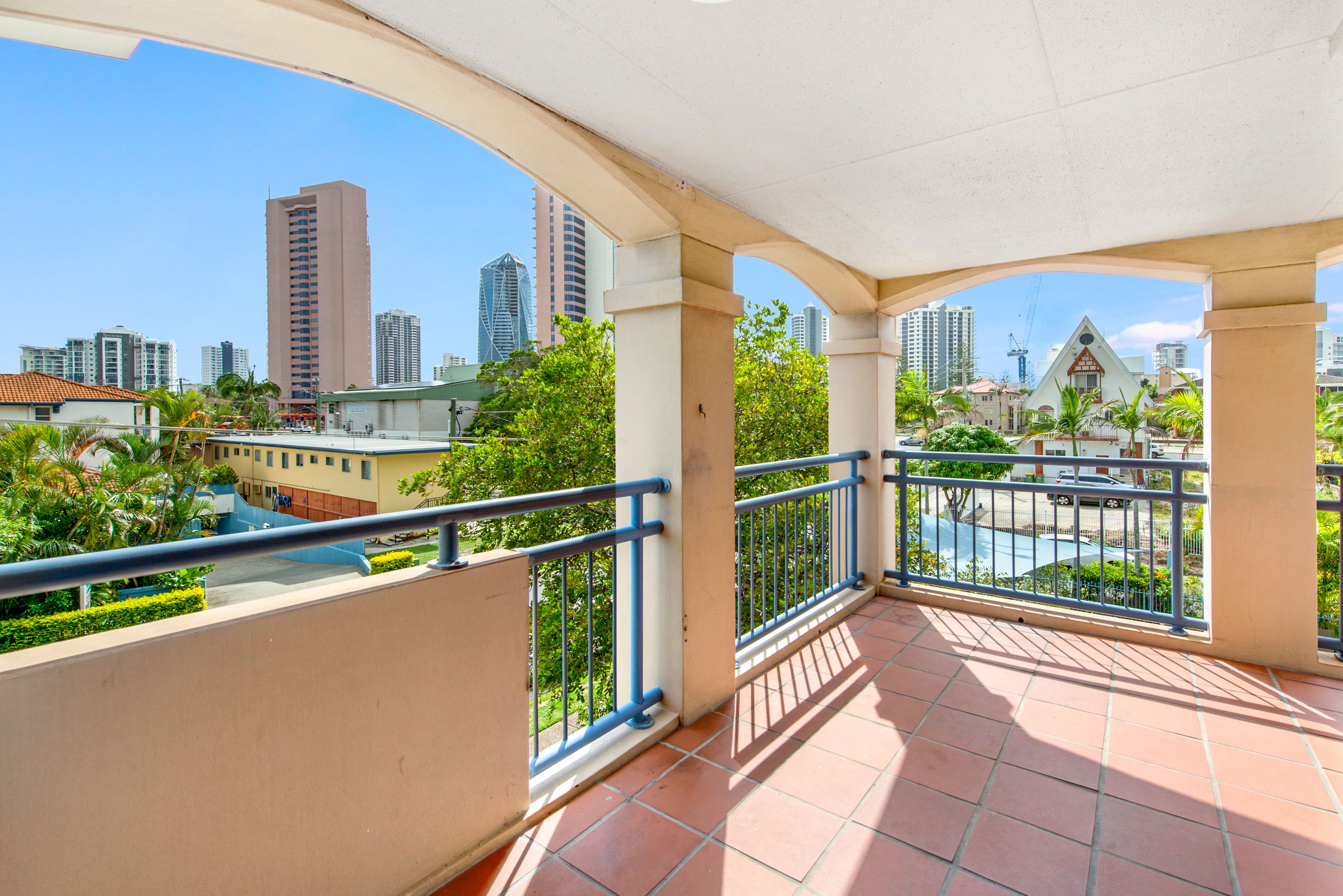 13/4-10 Monte Carlo Avenue, Surfers Paradise, QLD 4217