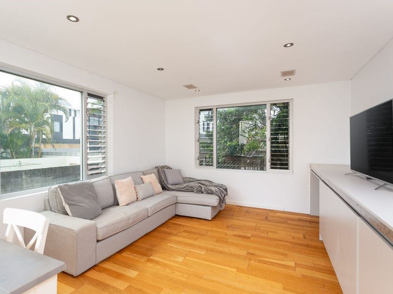 2/20 Tamborine Street, Mermaid Beach, QLD 4218