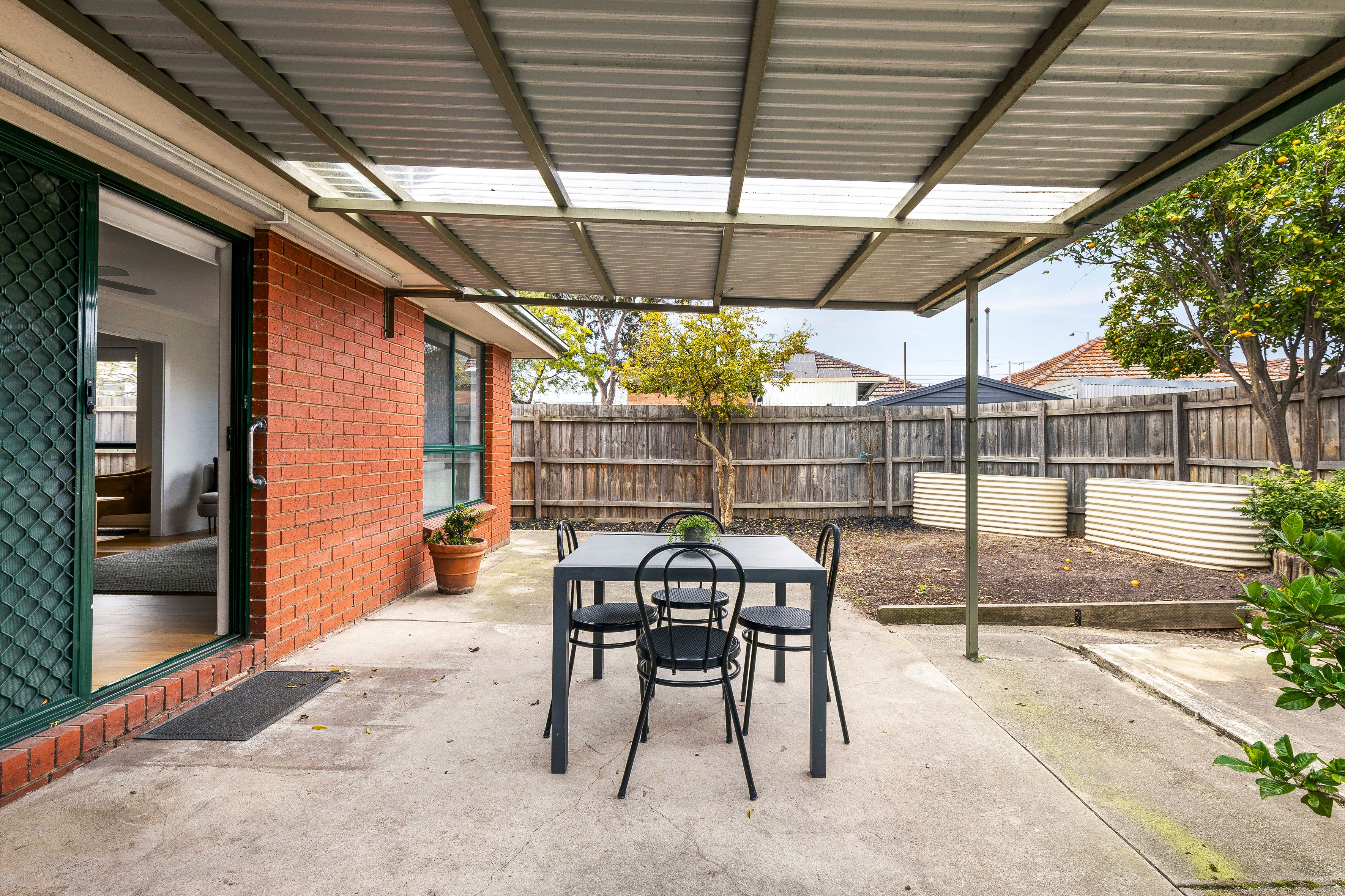 27 Bakers Road — photo 14 of 16