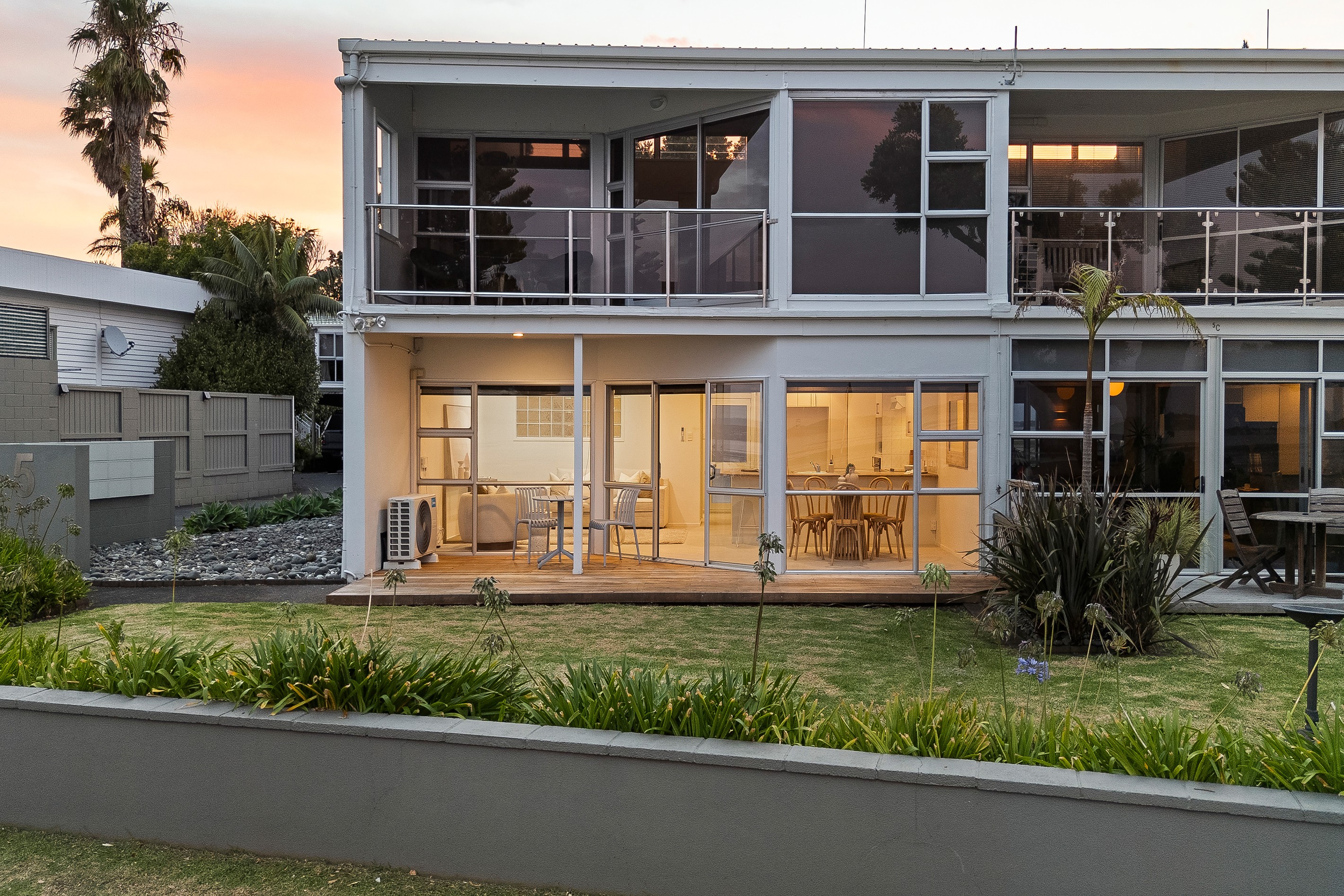 A/5 The Esplanade, Eastern Beach, Manukau City