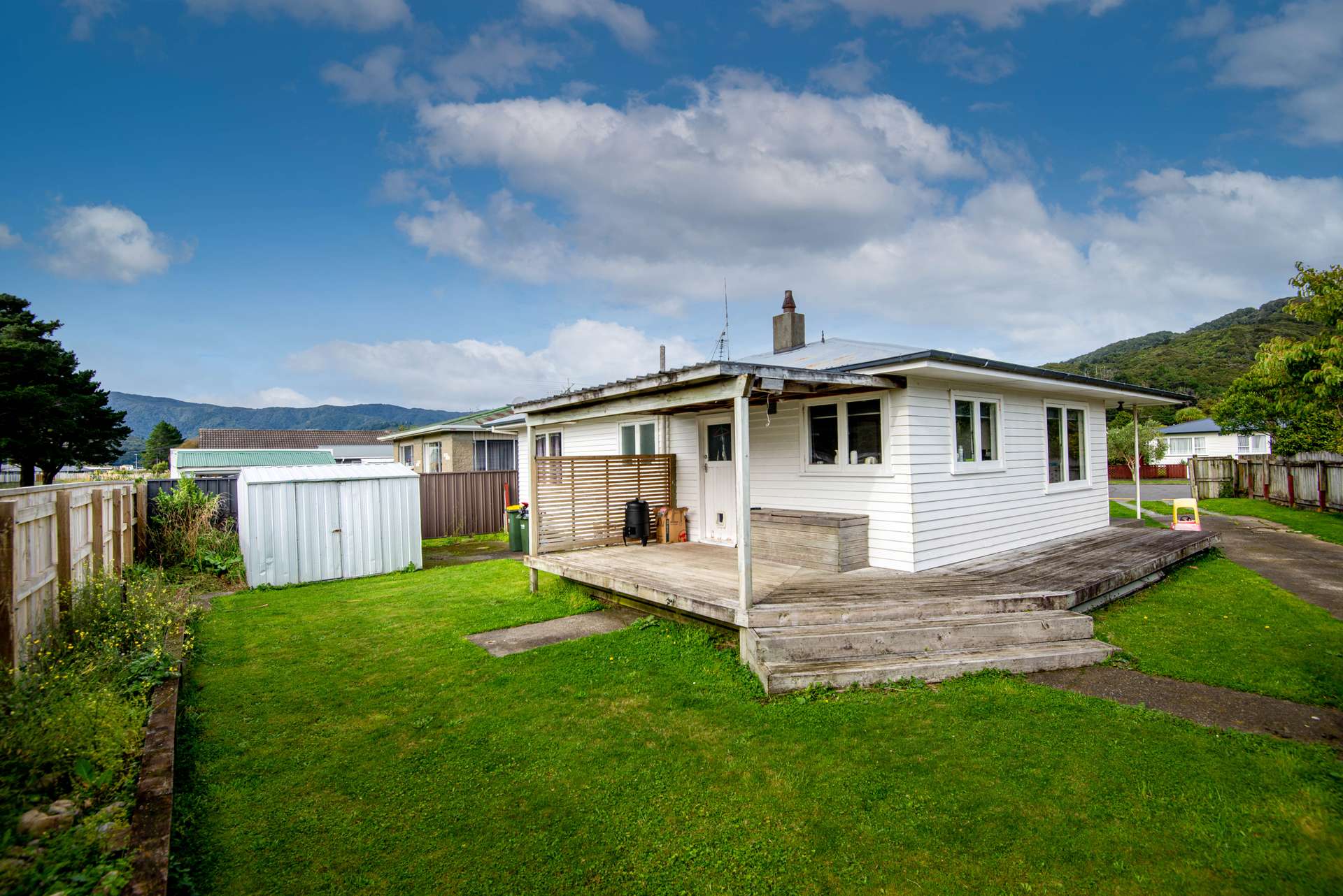 28 Wetherby Grove photo 15