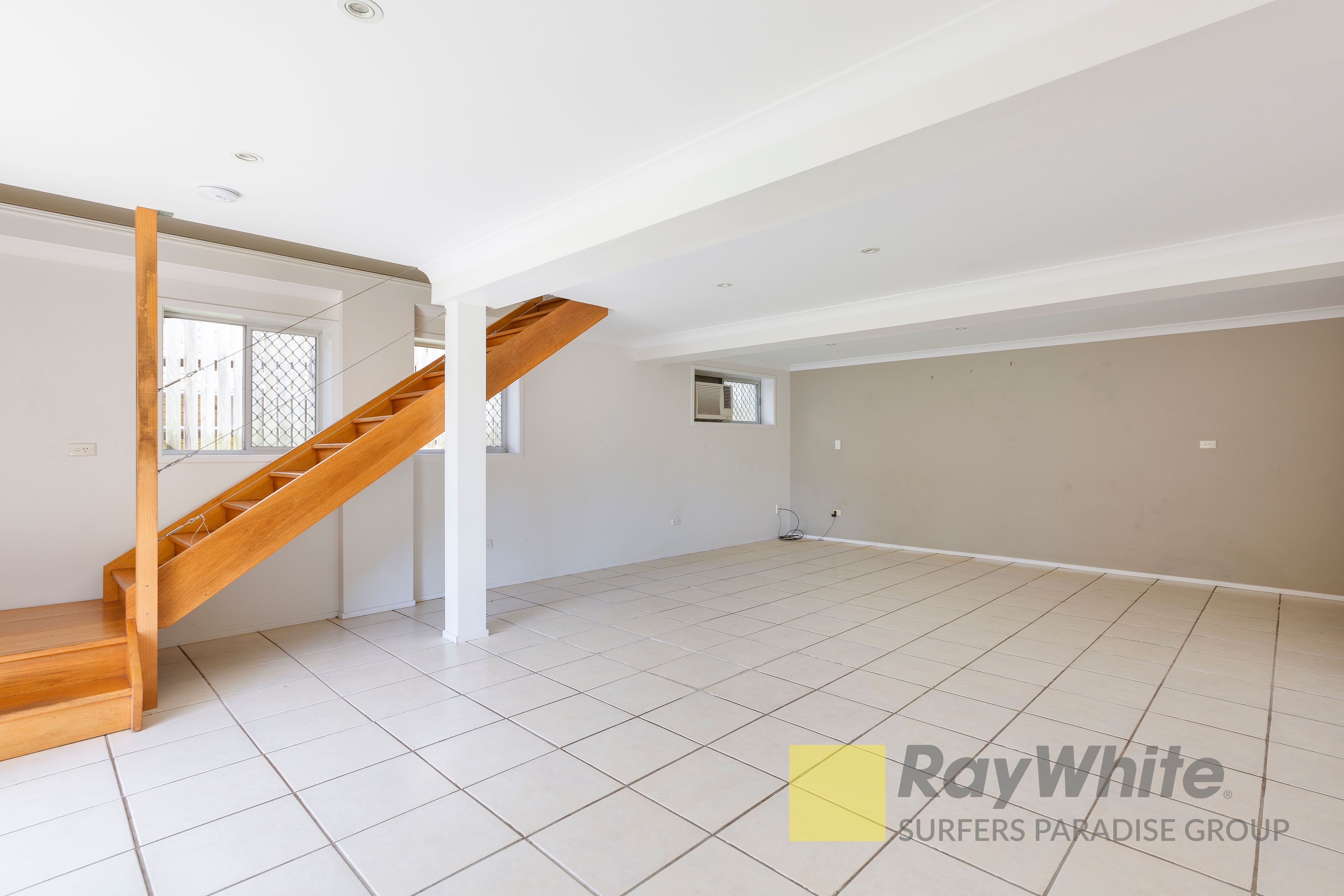 14 Lara Avenue, Southport, QLD 4215