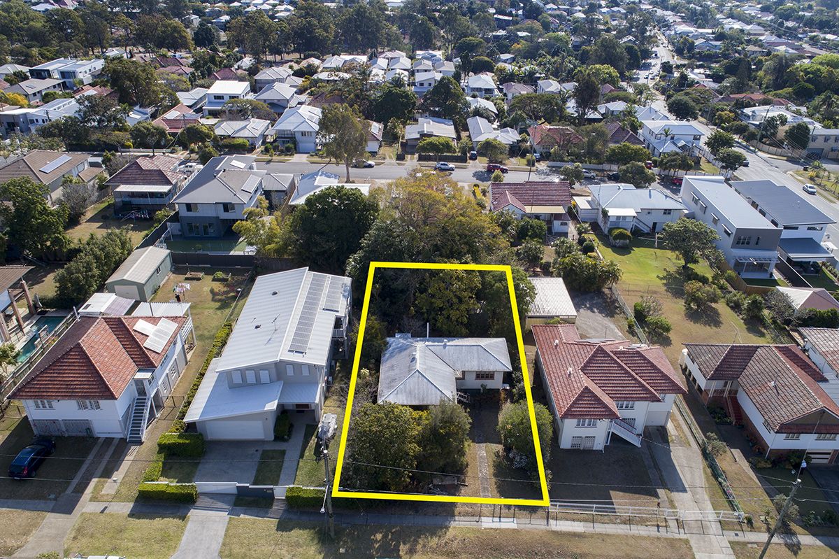 15 Fingal Street, Tarragindi, QLD 4121