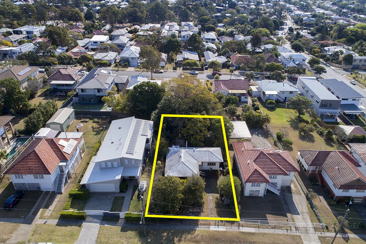 15 Fingal Street, Tarragindi, QLD 4121