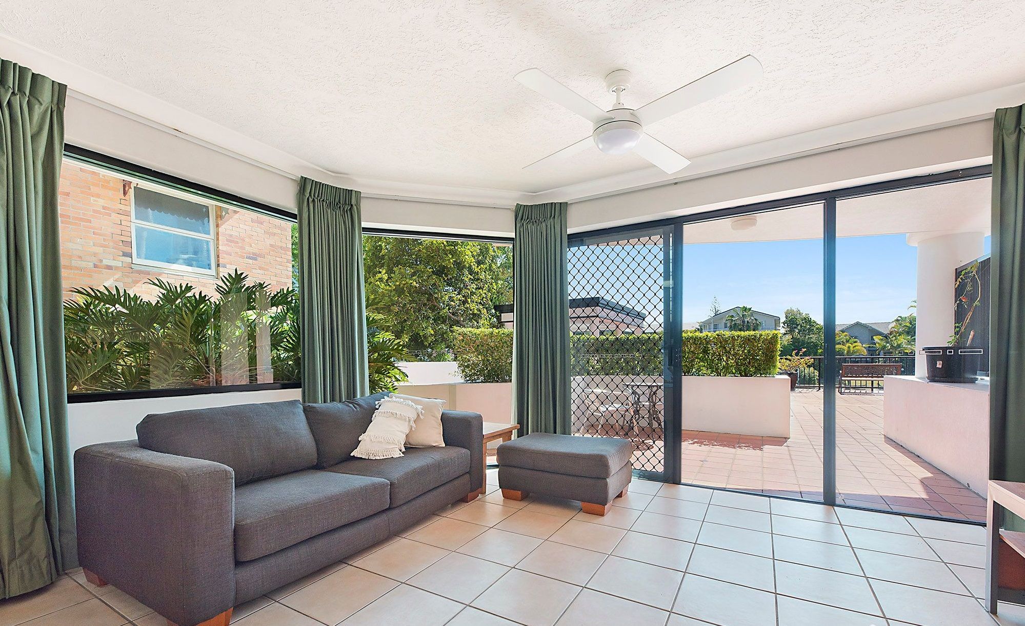 2/12 Paradise Island, Surfers Paradise, QLD 4217