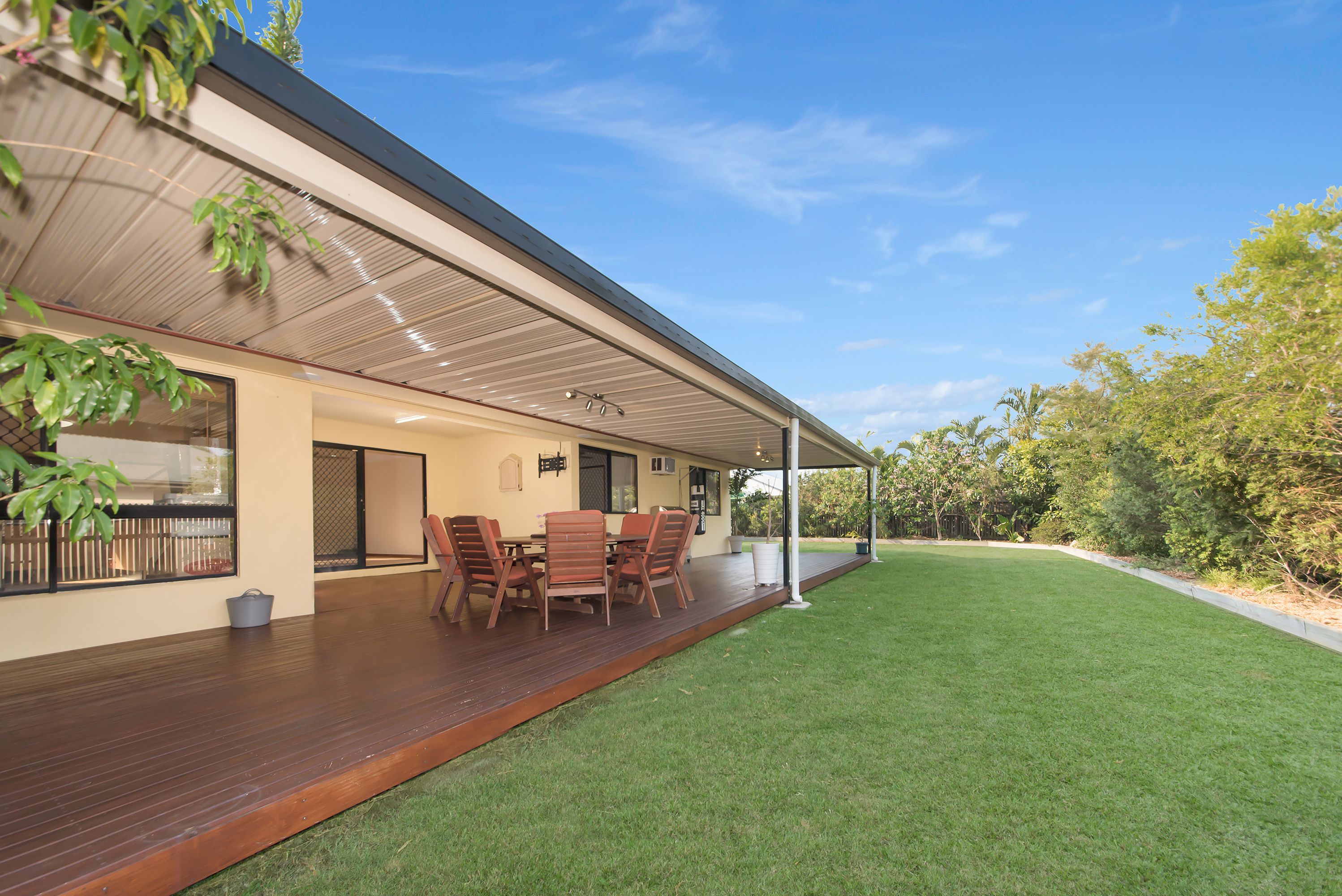 9 Bellingham Crescent, Kirwan QLD 4817