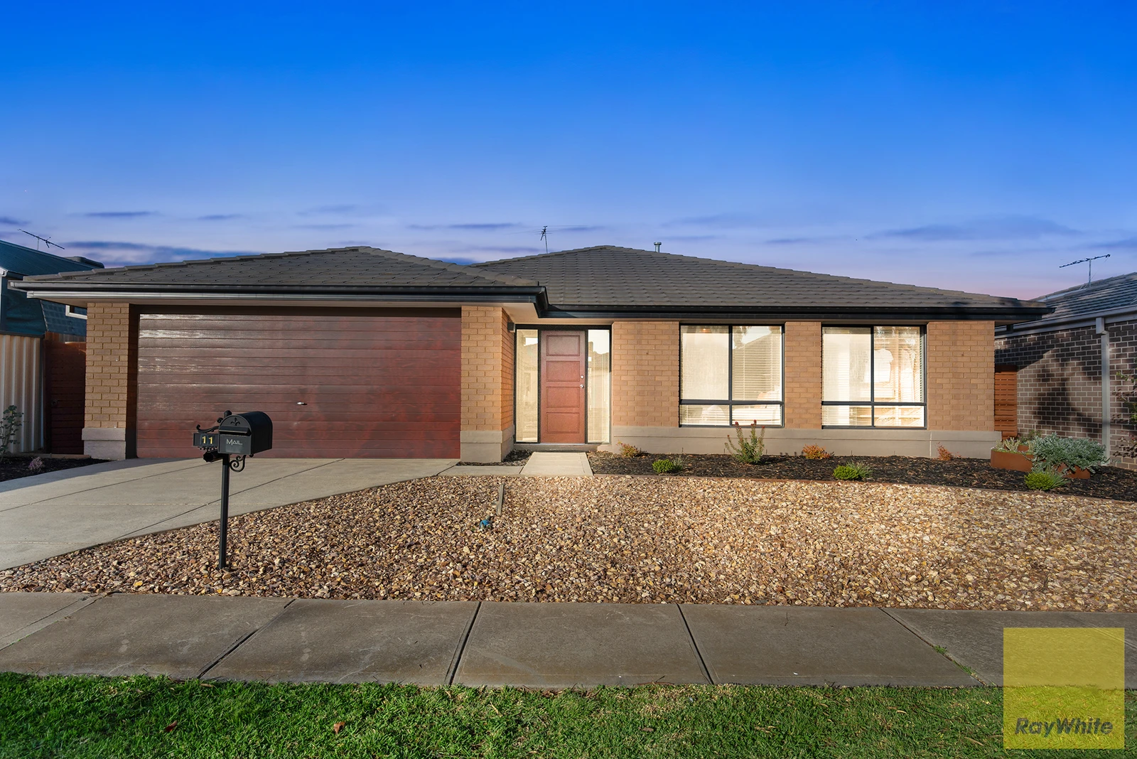 11 Barchester Avenue, Truganina, VIC 3029
