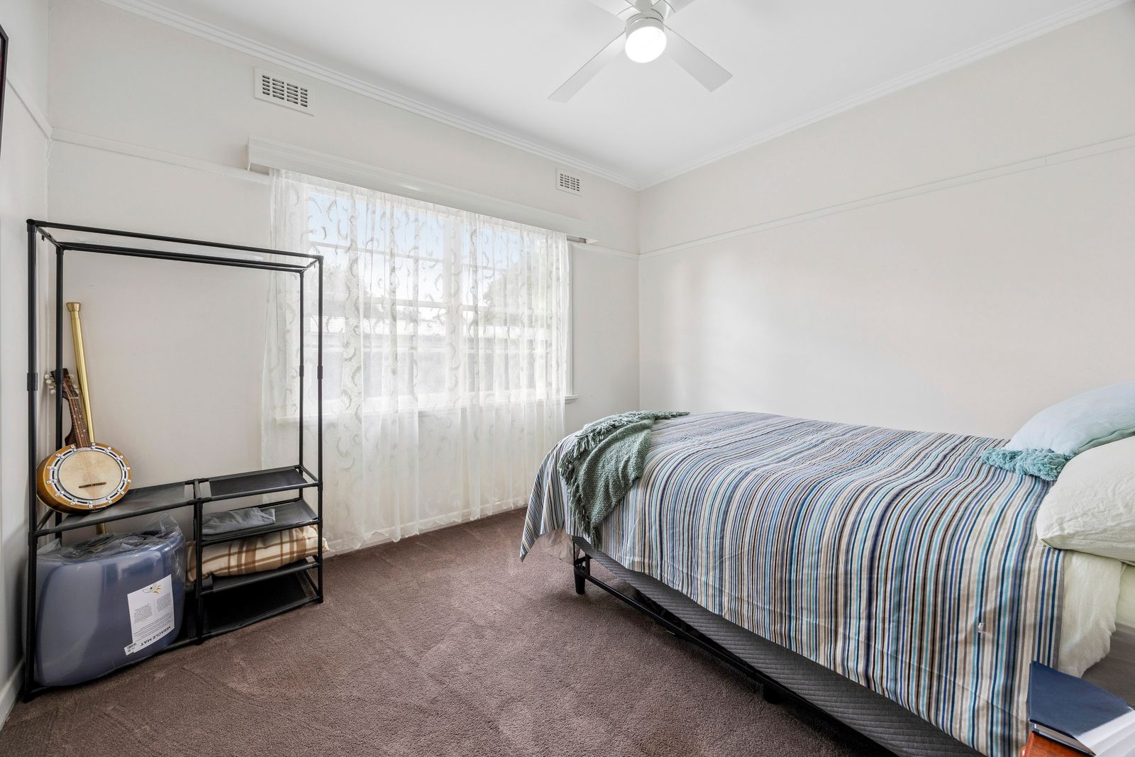 22 Sinclair Street — photo 4 of 10