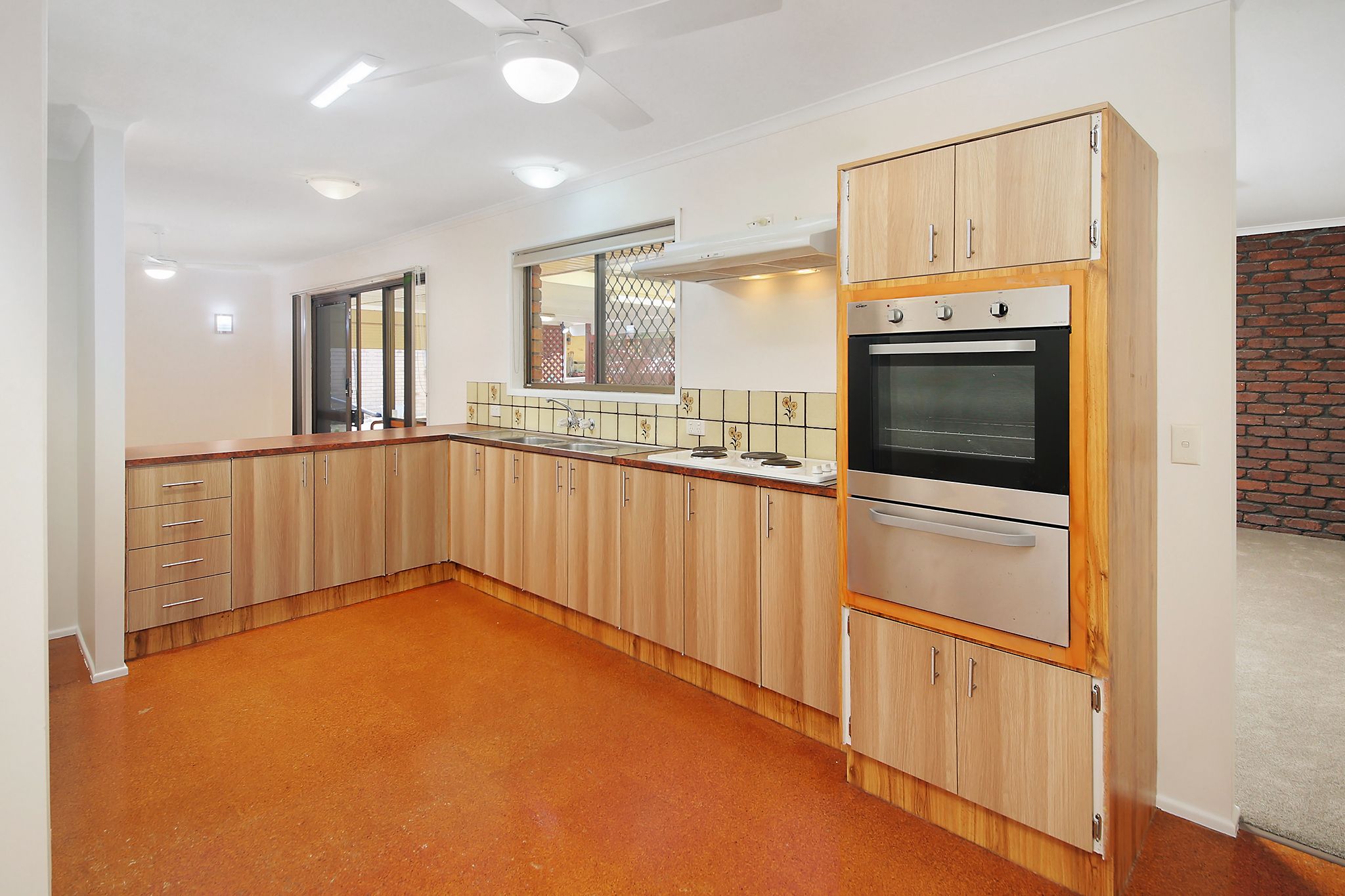 4 Wendy Place — photo 7 of 13